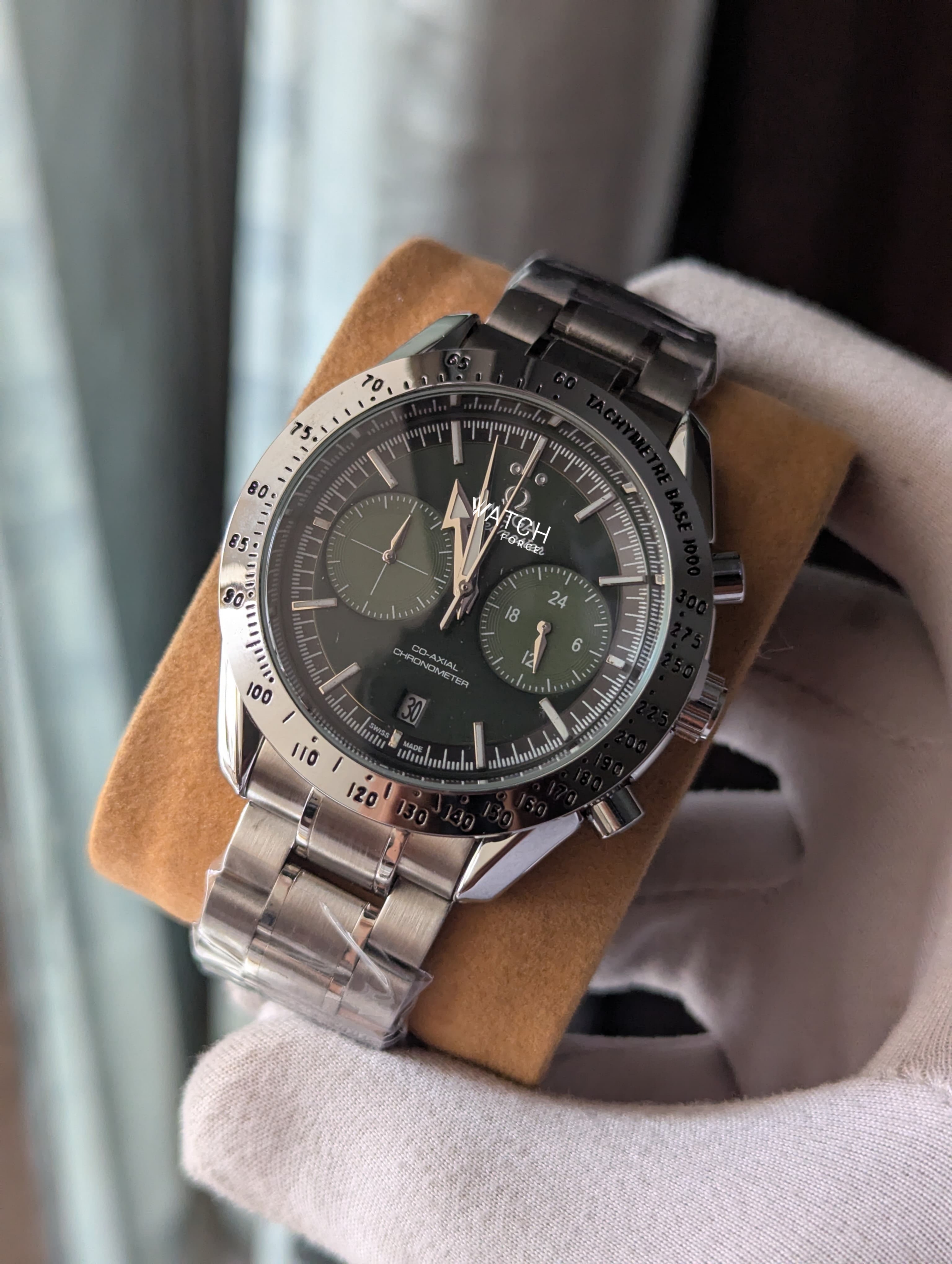 Omega Chronograph Watch Green Face_img_1