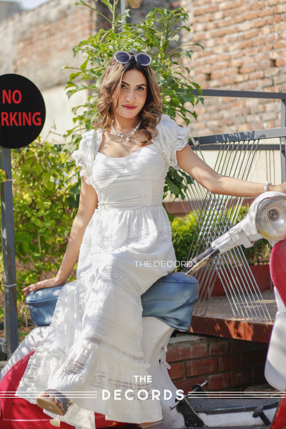 Backless Bow Gown_img_2