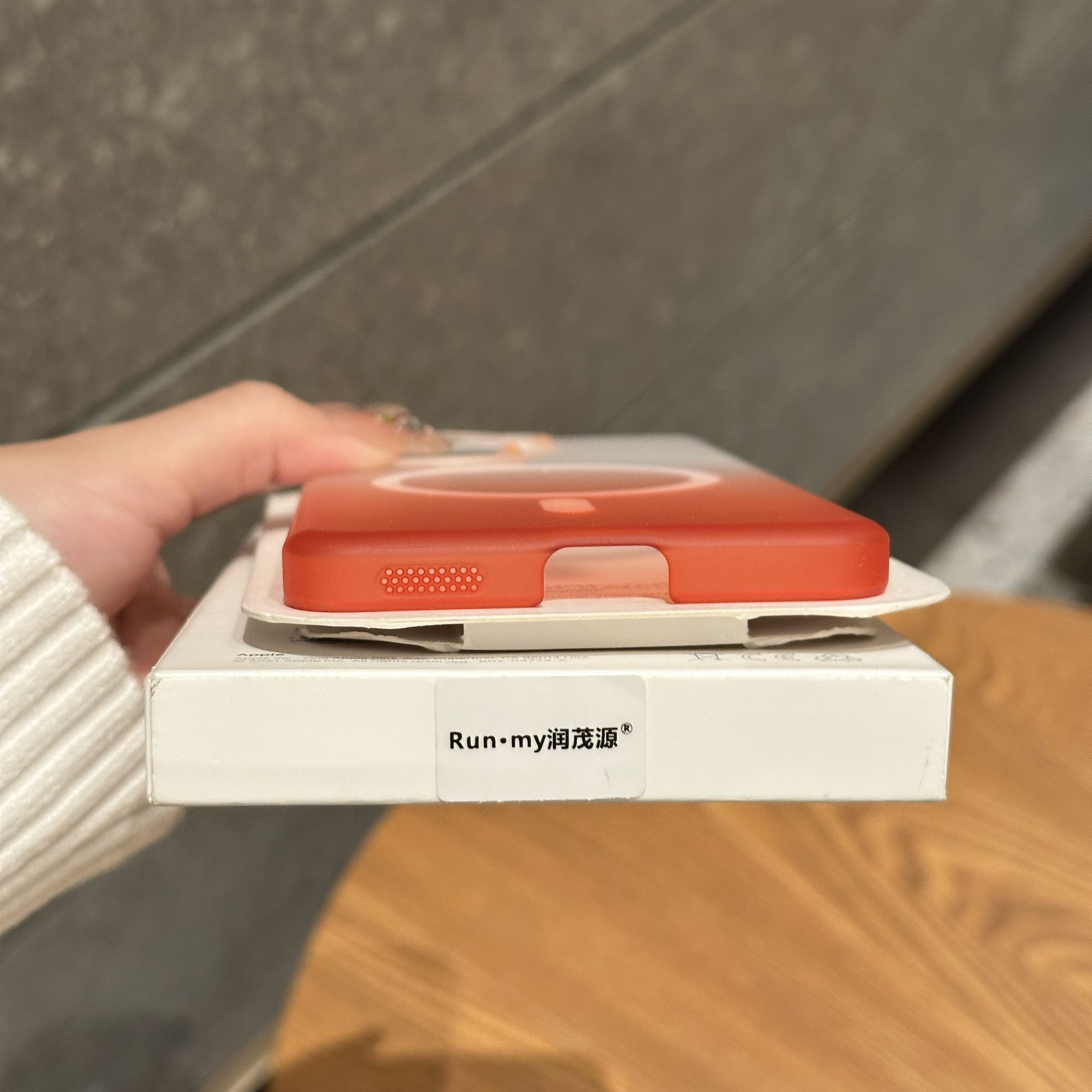 iQOO Neo10 Gradient Frosted Magnetic Skin-like Feel Hard Pc Transparent Cover_img_5