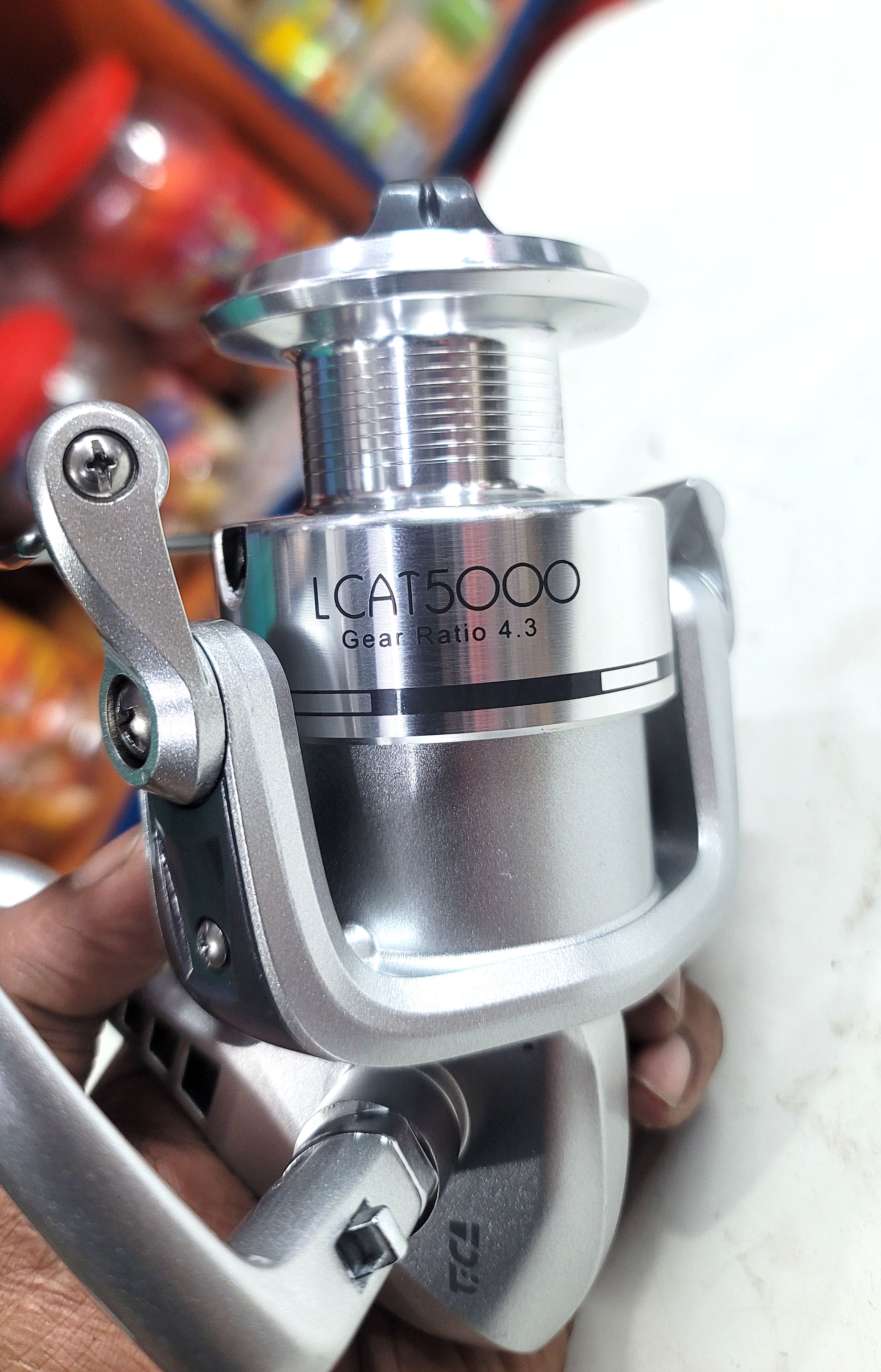 Tica Lustre LCAT5000 ( Fishing Reel )