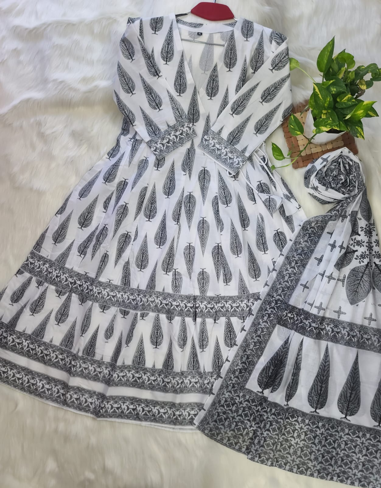 নিউ ব্লক স্কিন প্রিন্টেড পিওর কটন আনারকলি গাউন টু-পিস_img_5