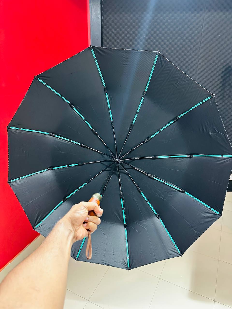 Premium 12-Ribs Automatic Open/Close Wood Handle Umbrella_img_7