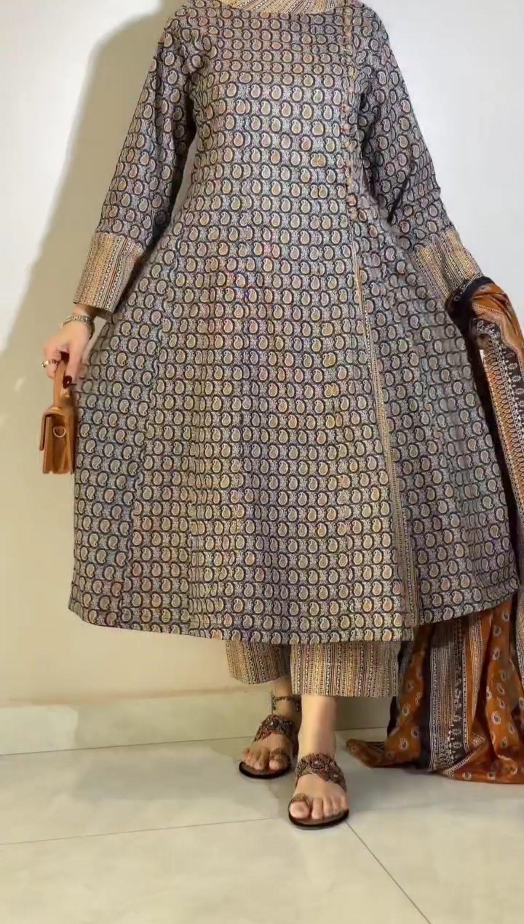 Printed Frock Suit_img_2