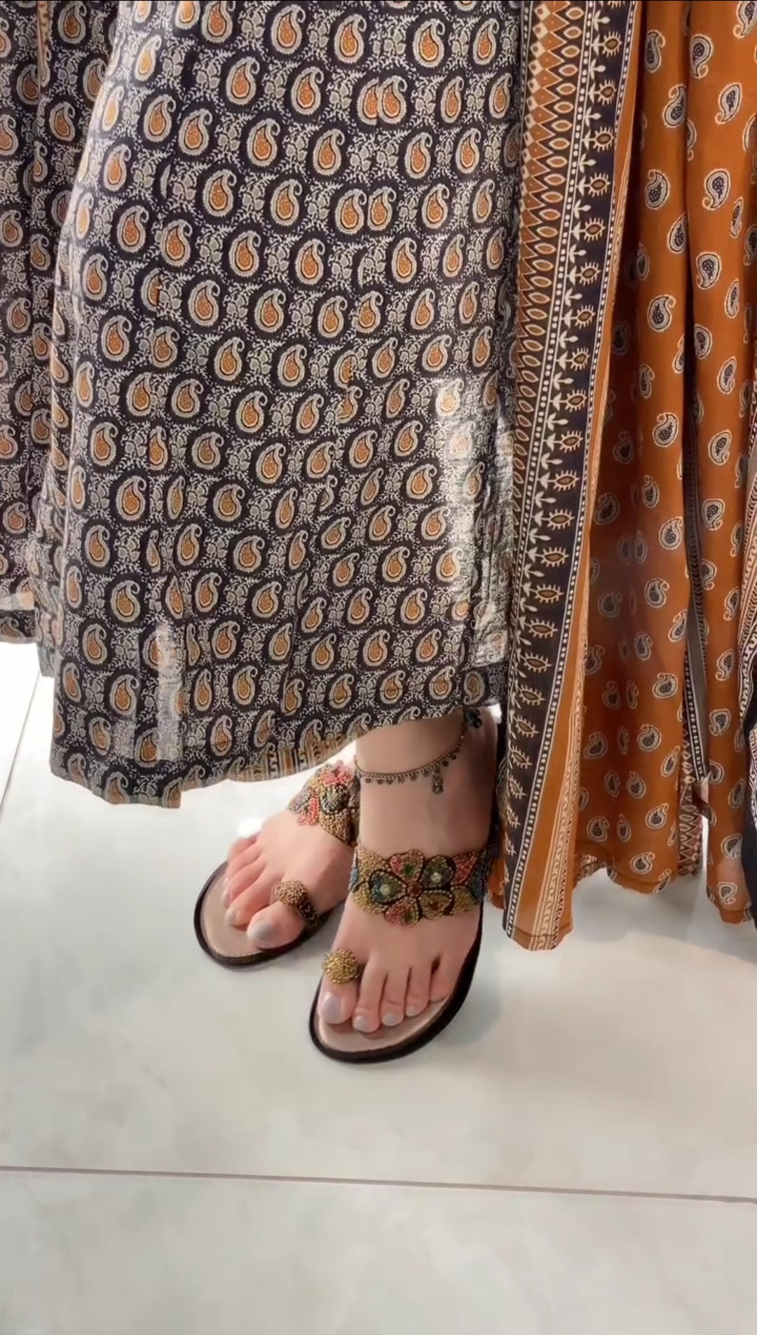 Printed Frock Suit_img_4