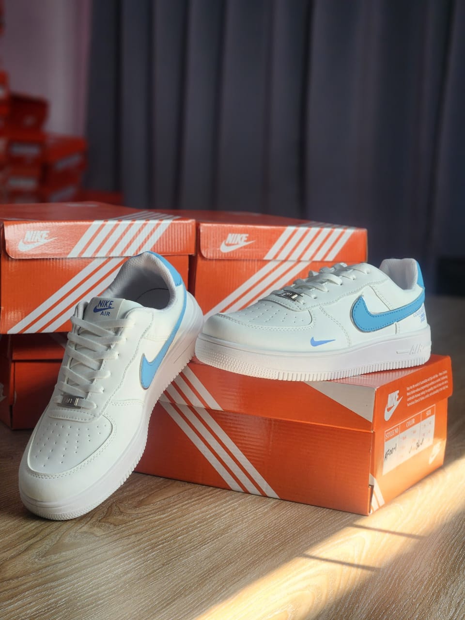 NIKE 𝐒𝐧𝐞𝐚𝐤𝐞𝐫(WHITE SKY BLUE LOGO)_img_1