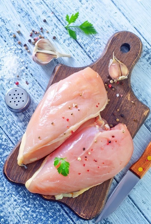 Fresh Chicken Breast – Boneless, Skinless & Halal