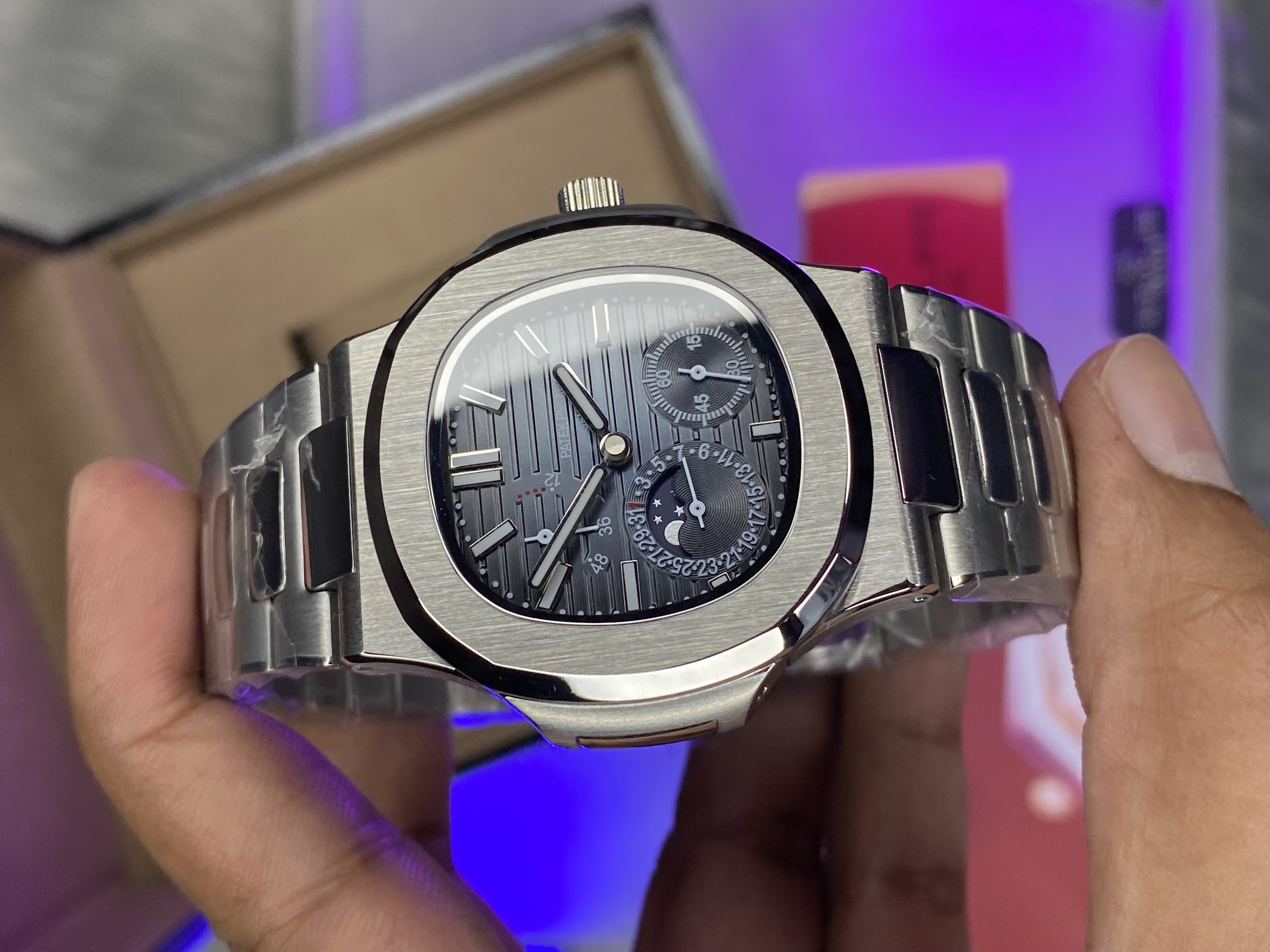 Patek Philippe Nautilus Moon Phase – Mastercopy Watch_img_4
