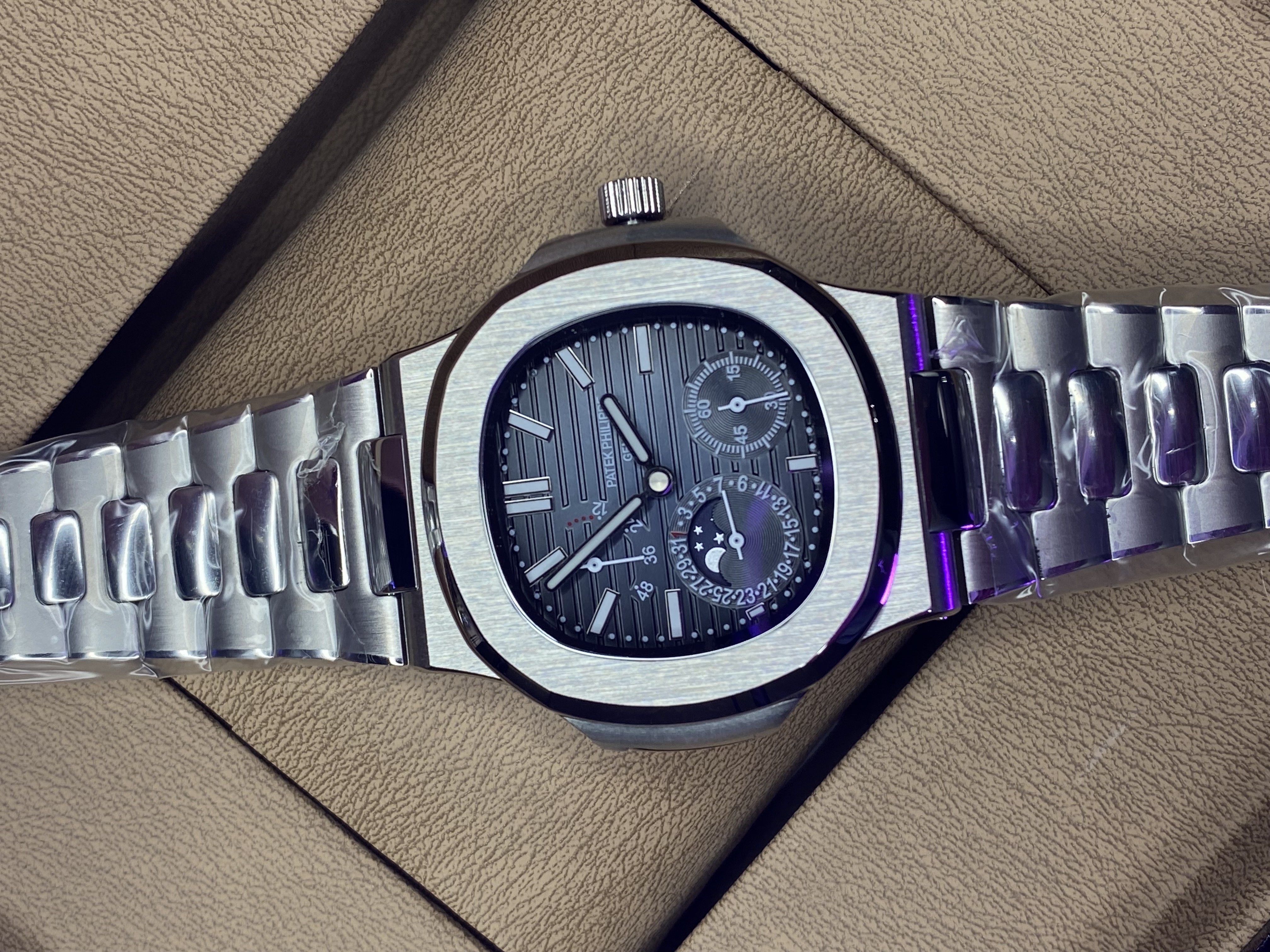 Patek Philippe Nautilus Moon Phase – Mastercopy Watch_img_5