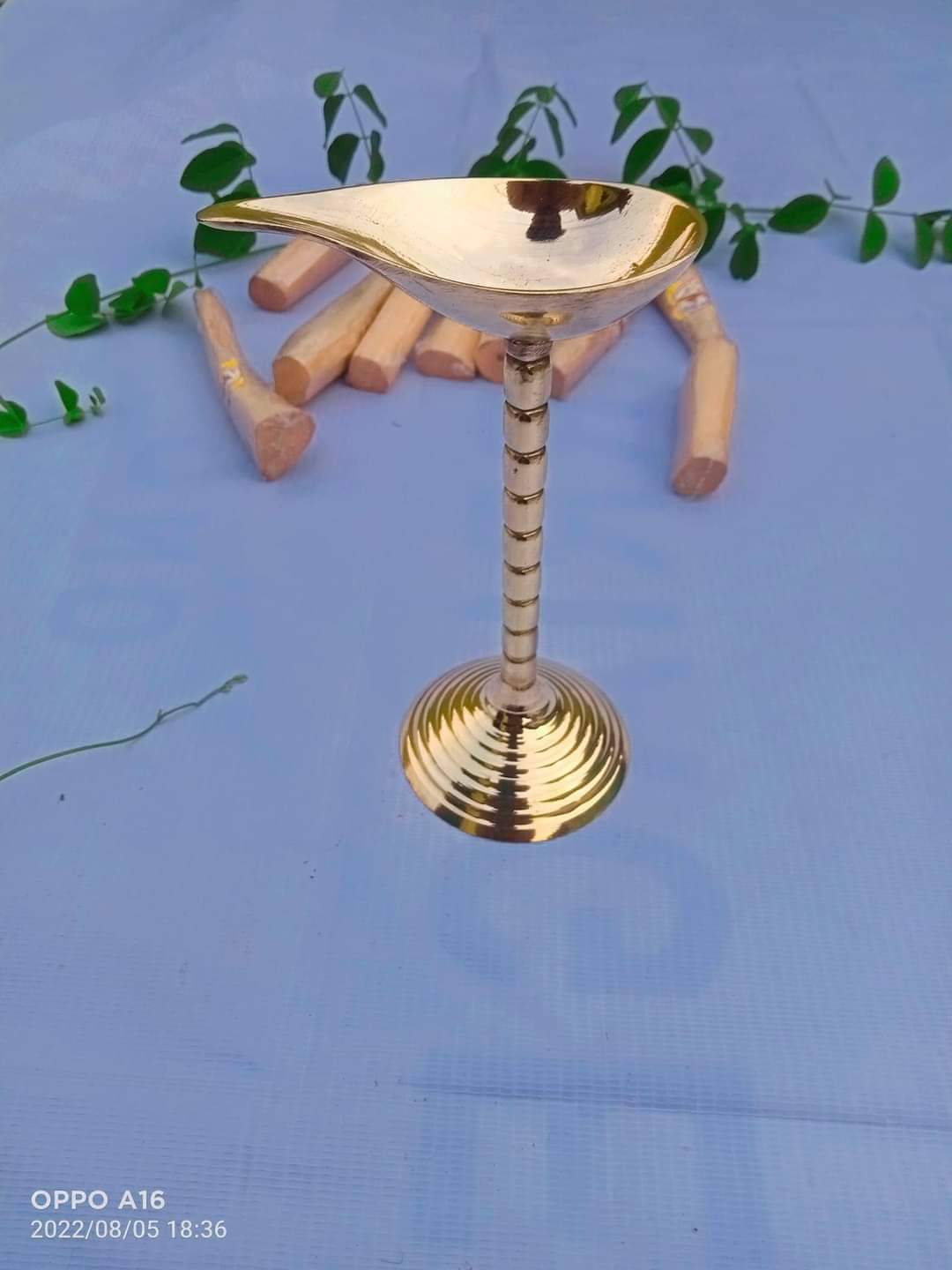 স্ট্যান্ড একপ্রদীপ - Image 1