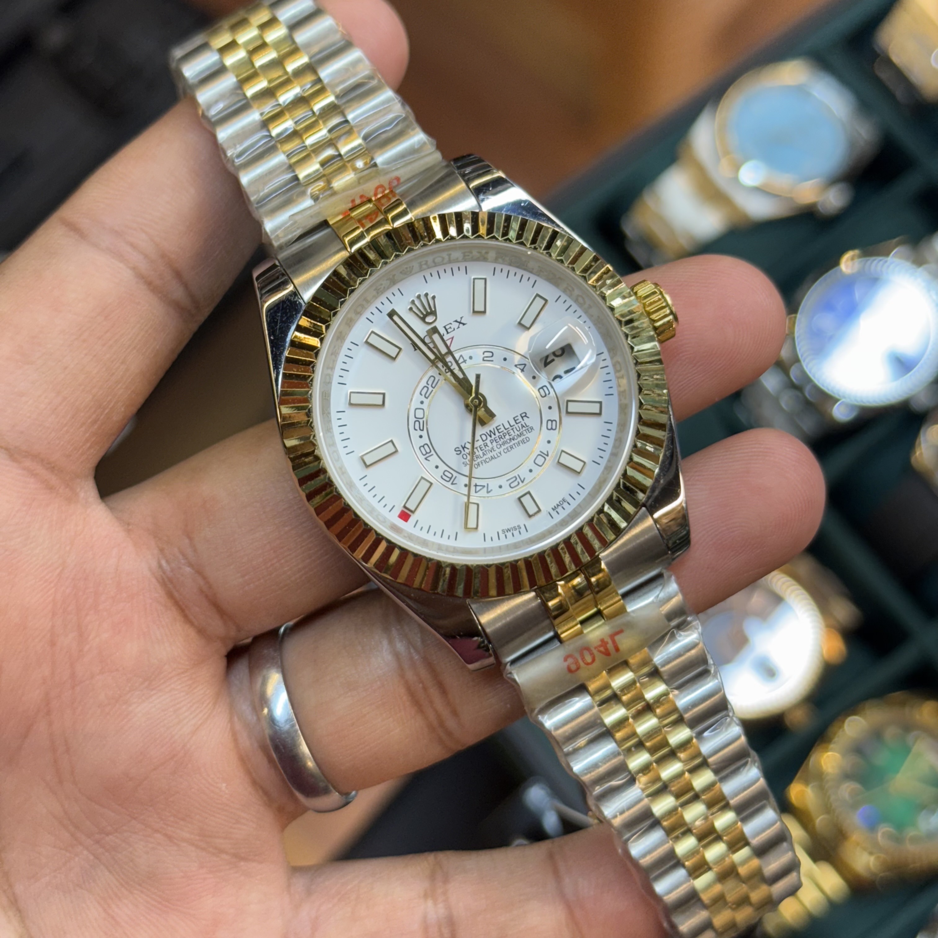 Rolex Sky Dweller AAA Grade | Automatic Movement | Dual Tone White Dial_img_2