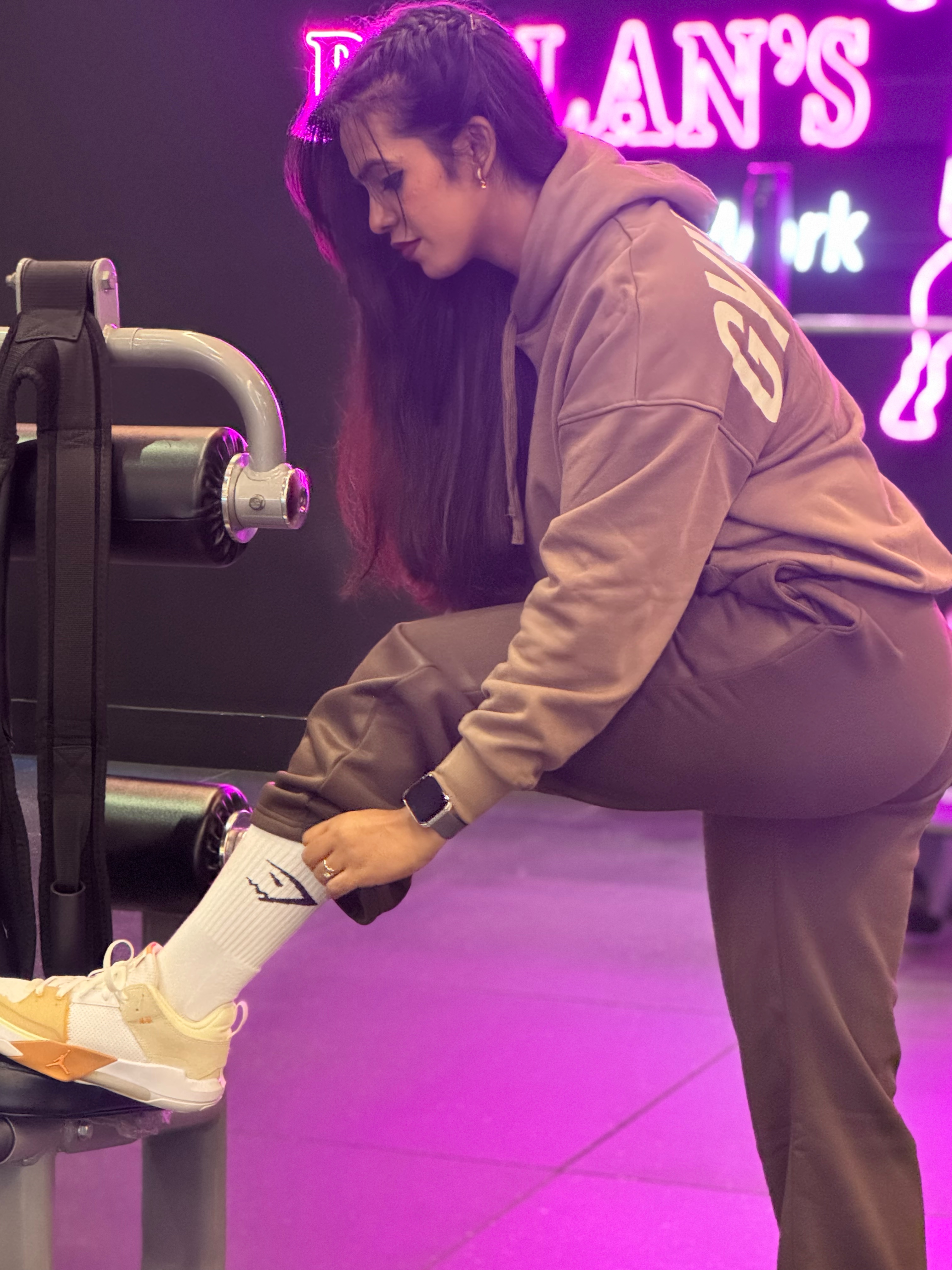 Gymshark Unisex Brown Tan color oversized hoodie_img_2