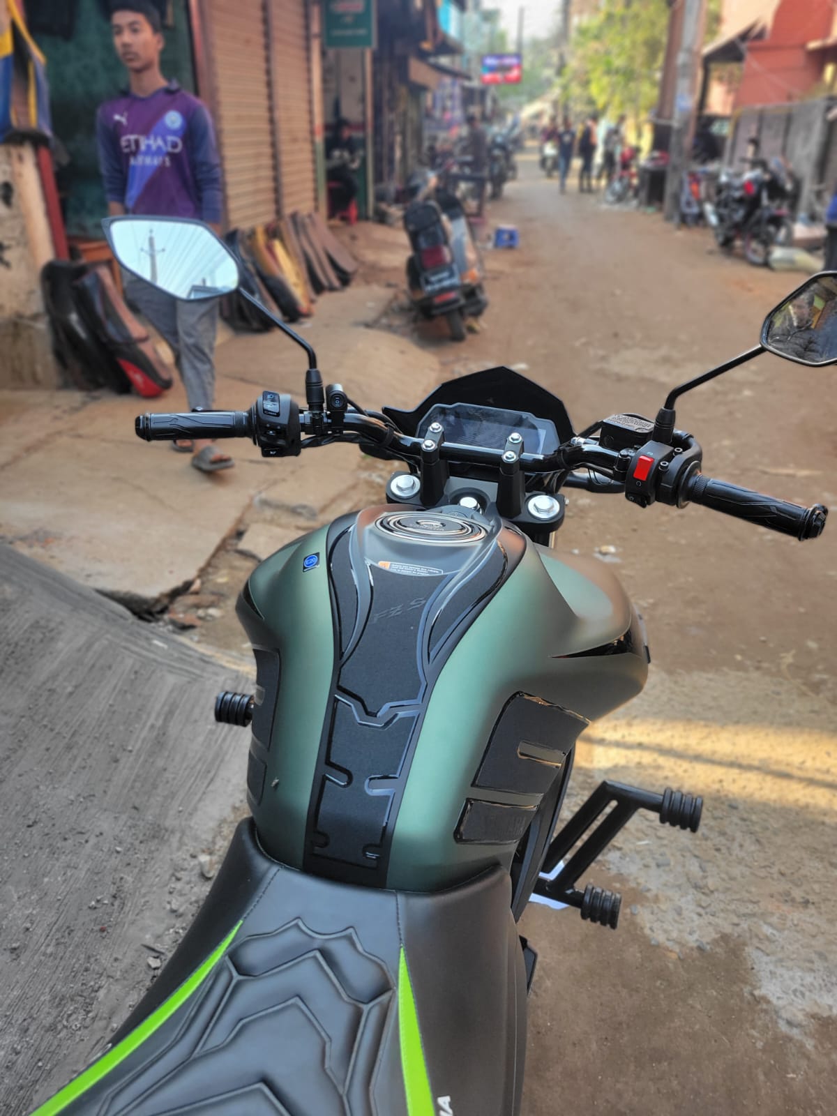 Yamaha Fzs v3 Cyber Green ( Premium Tank Pad 07)_img_0