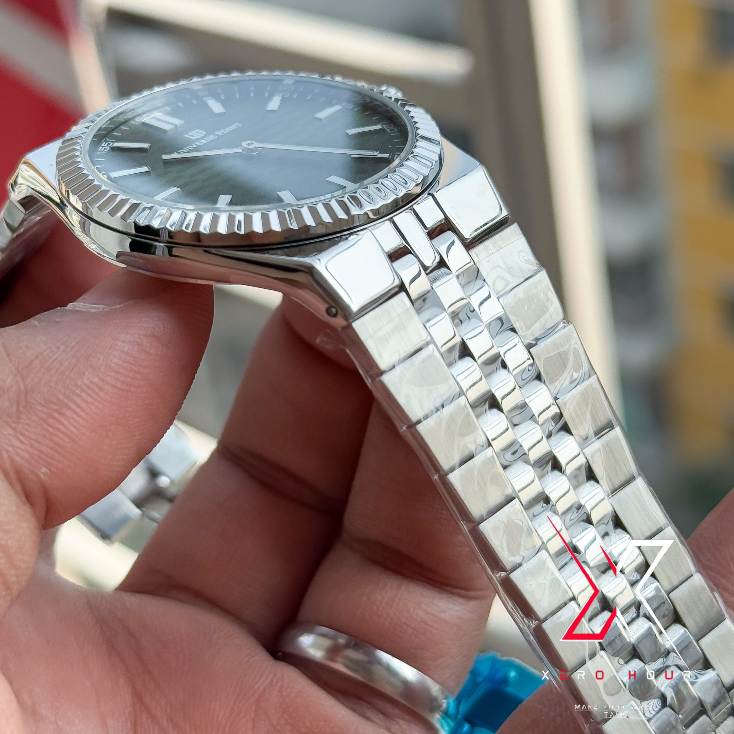 Universe Point | Authentic series | Land Dweller Shape | Green DIal_img_3