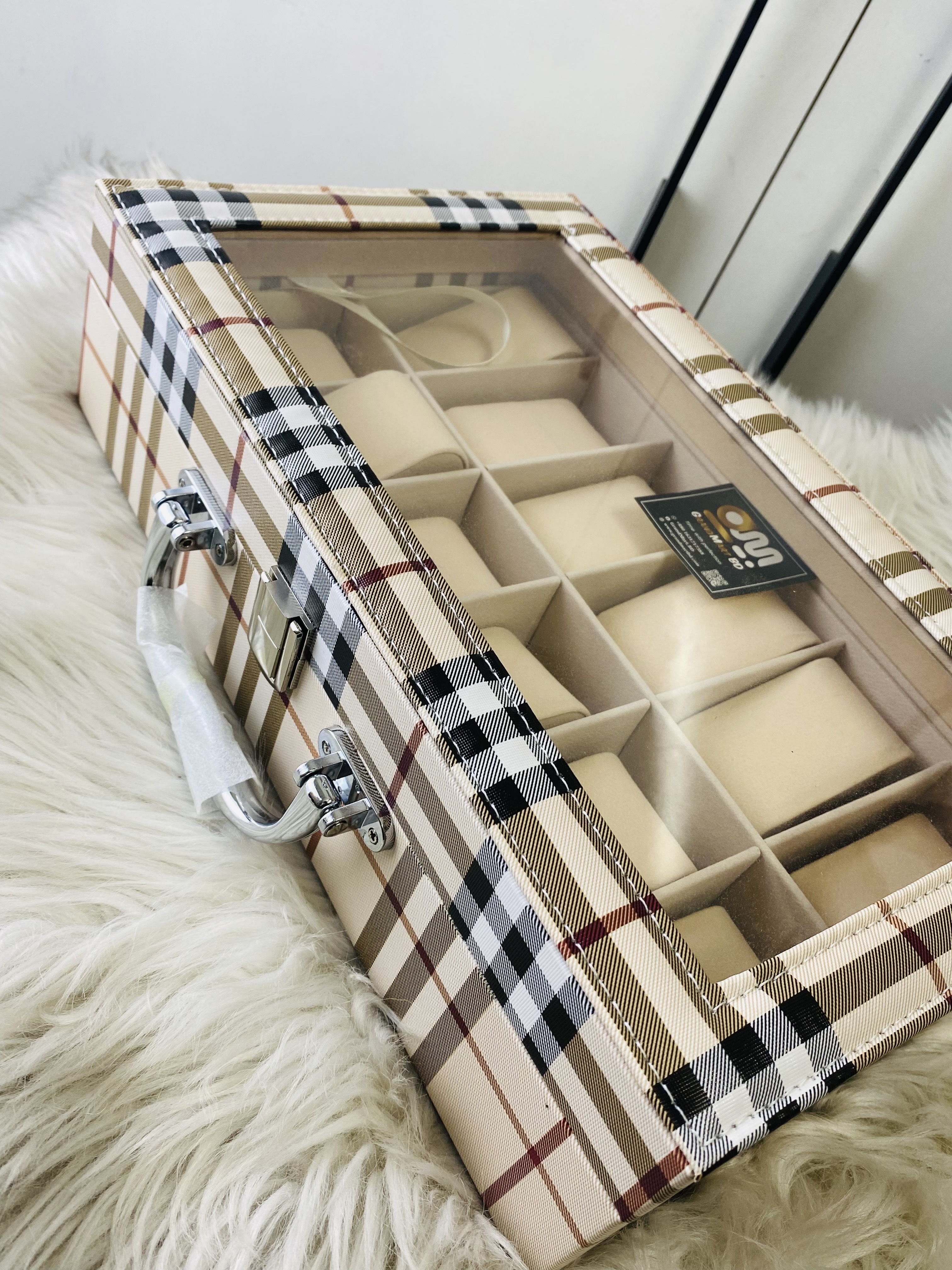 BURBERRY LUXURY 12 SLOT WATCH BOX_img_2