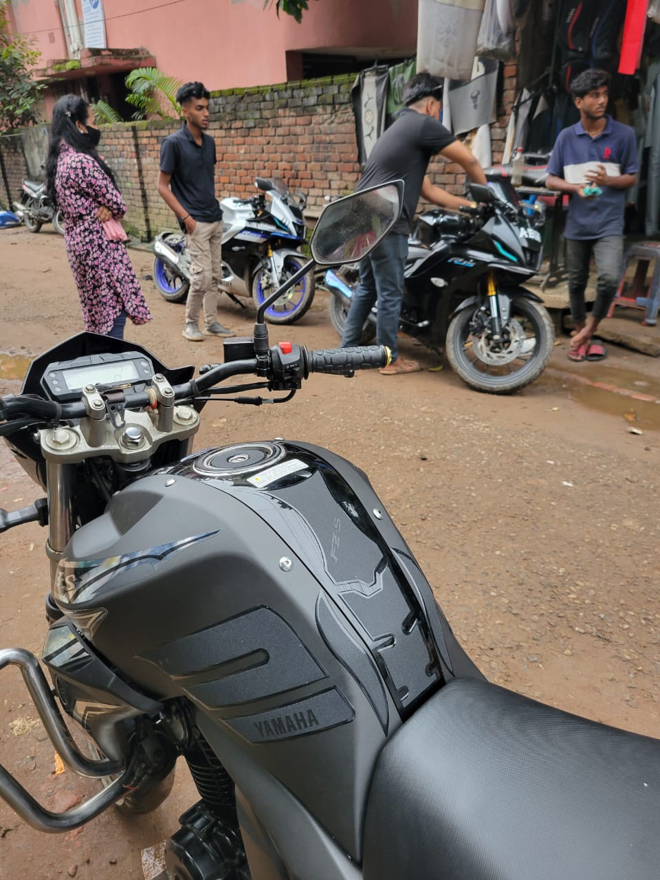 Yamaha Fzs v2 Dark knight ( Premium Tank Pad 01)_img_4