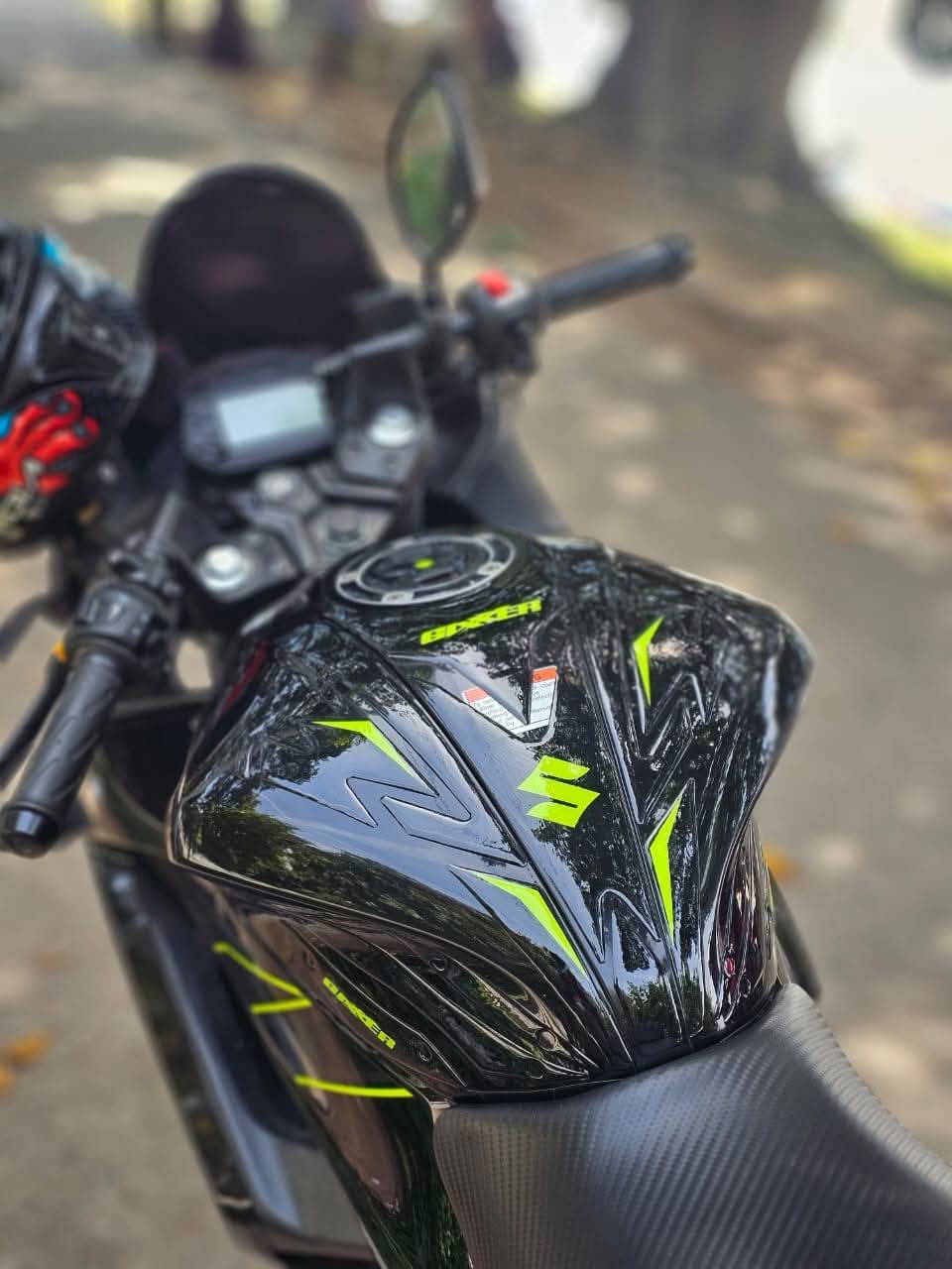 Gixxer Fi or SF Glossy Black Neon ( Premium Tank Pad 023)_img_0