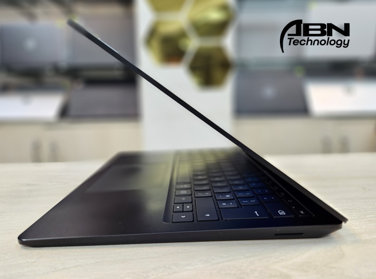 Microsoft Surface laptop 4. Core i7, 11th Gen. 32GB RAM, 1TB SSD. 13.5" Display._img_1