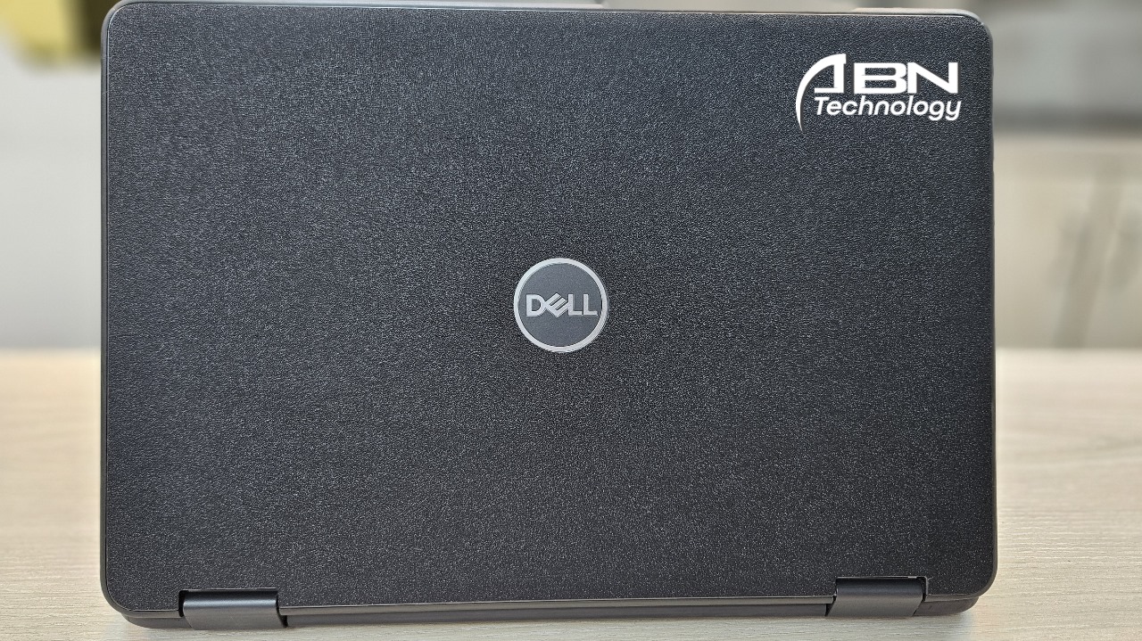 Dell Latitude 3190 2in1. Intel Celeron processor, 8GB RAM, 128GB SSD. 11.6" X360 Touch Display_img_1