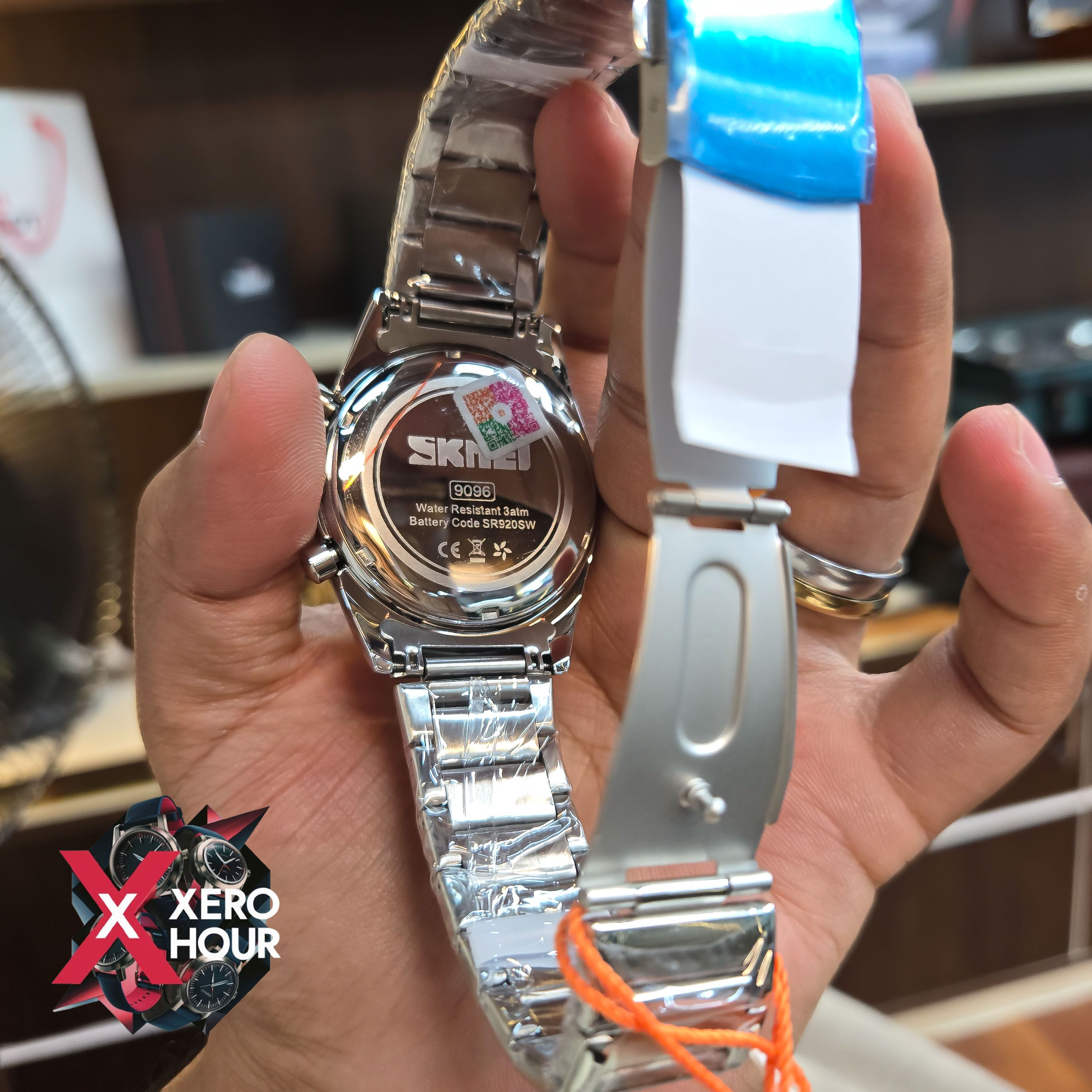 SKMEI 9096 Men’s Fashion Japan Movt Quartz Watch Stainless Steel | Black, White,Blue_img_1