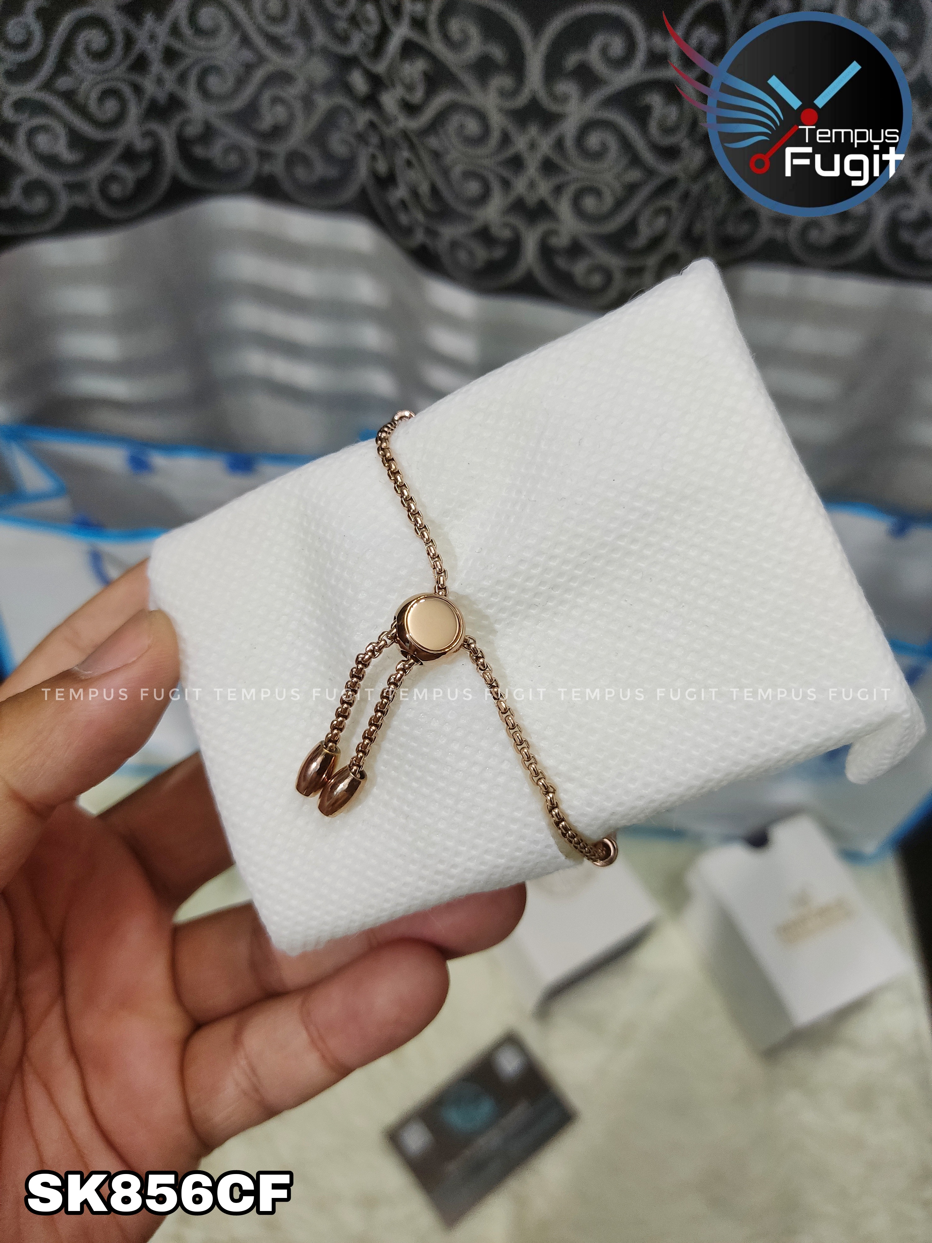 SKMEI 1805 Ladies Diamond Bracelet Watch - Black Dial- Rose Golden Bezel- Stone+Rose Golden Chain- TF Code SK856CF_img_12