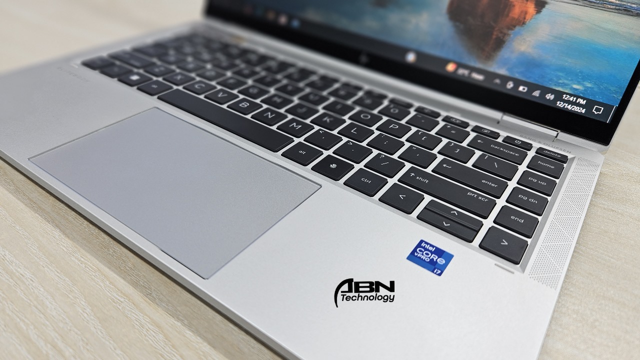 HP EliteBook 1040 G8. Core i5, 11th Gen. 16GB RAM, 256GB SSD. 14.1" X360 Touch Display._img_2