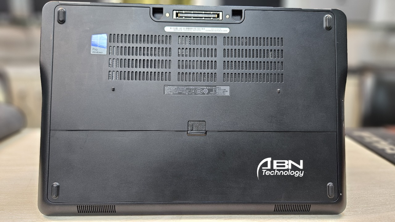 Dell Latitude 7450. Core i5, 5th Gen. 8GB RAM, 256GB SSD. 14.1" Display._img_2