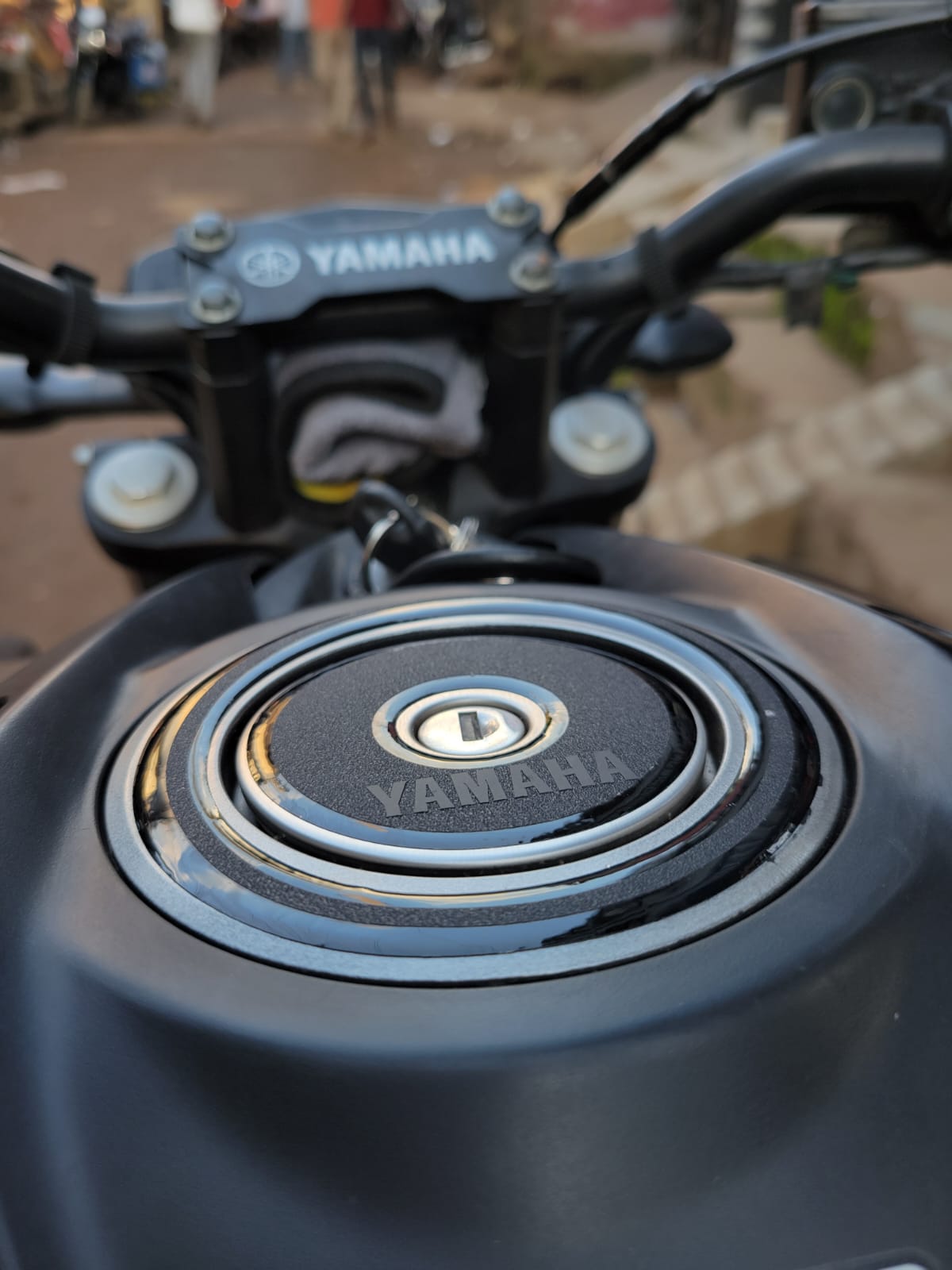 Yamaha Fzs v3 Matt Black ( Premium Tank Pad 04)_img_3