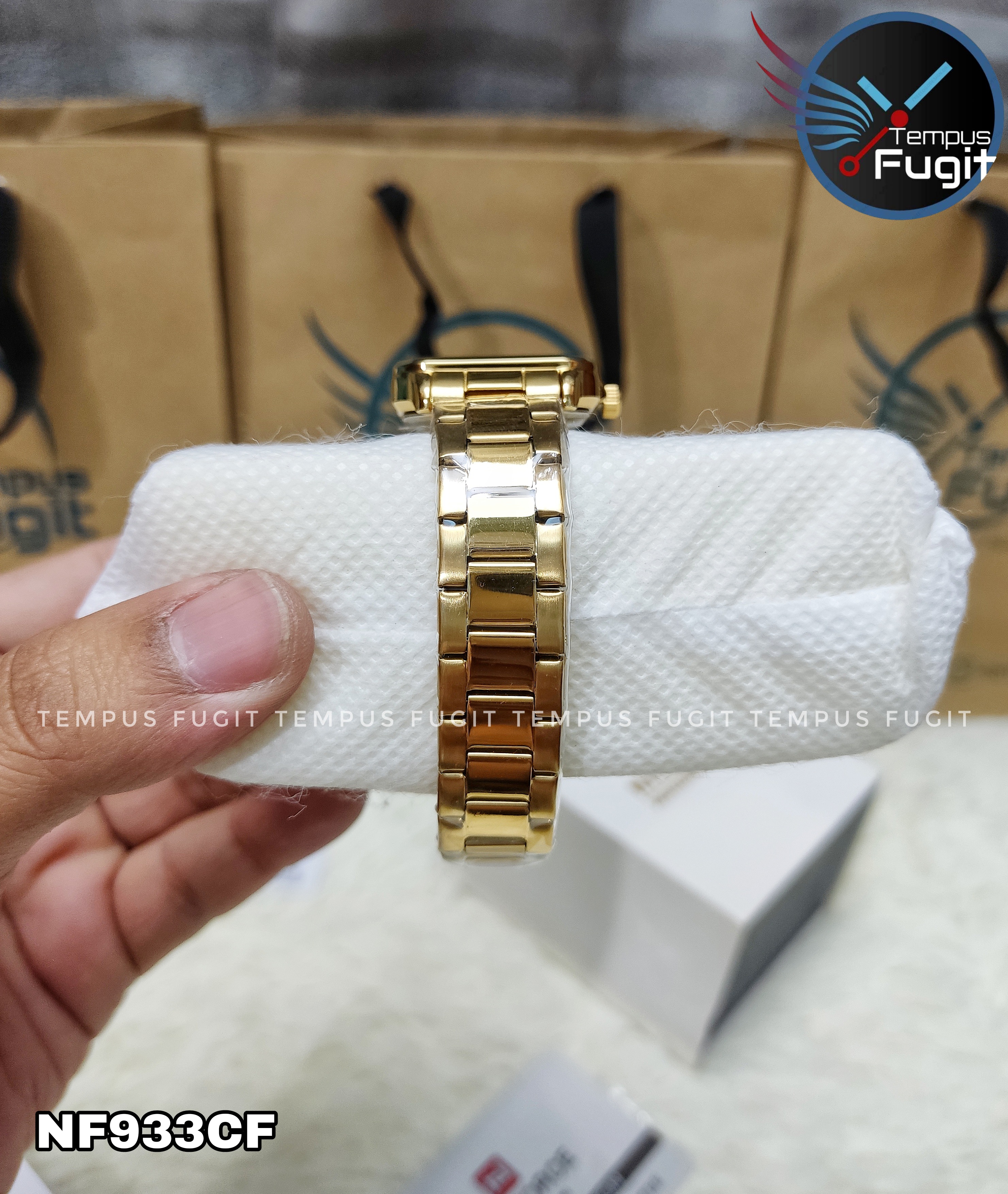 Naviforce 9239 Ladies Chain Watch- Golden Dial- Golden Bezel- Golden Chain- TF Code NF933CF_img_11