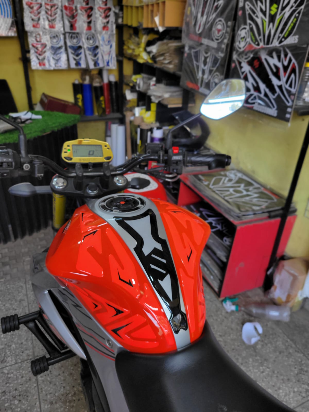 Gixxer Fi or SF Glossy Sliver Orange ( Premium Tank Pad 031)_img_1