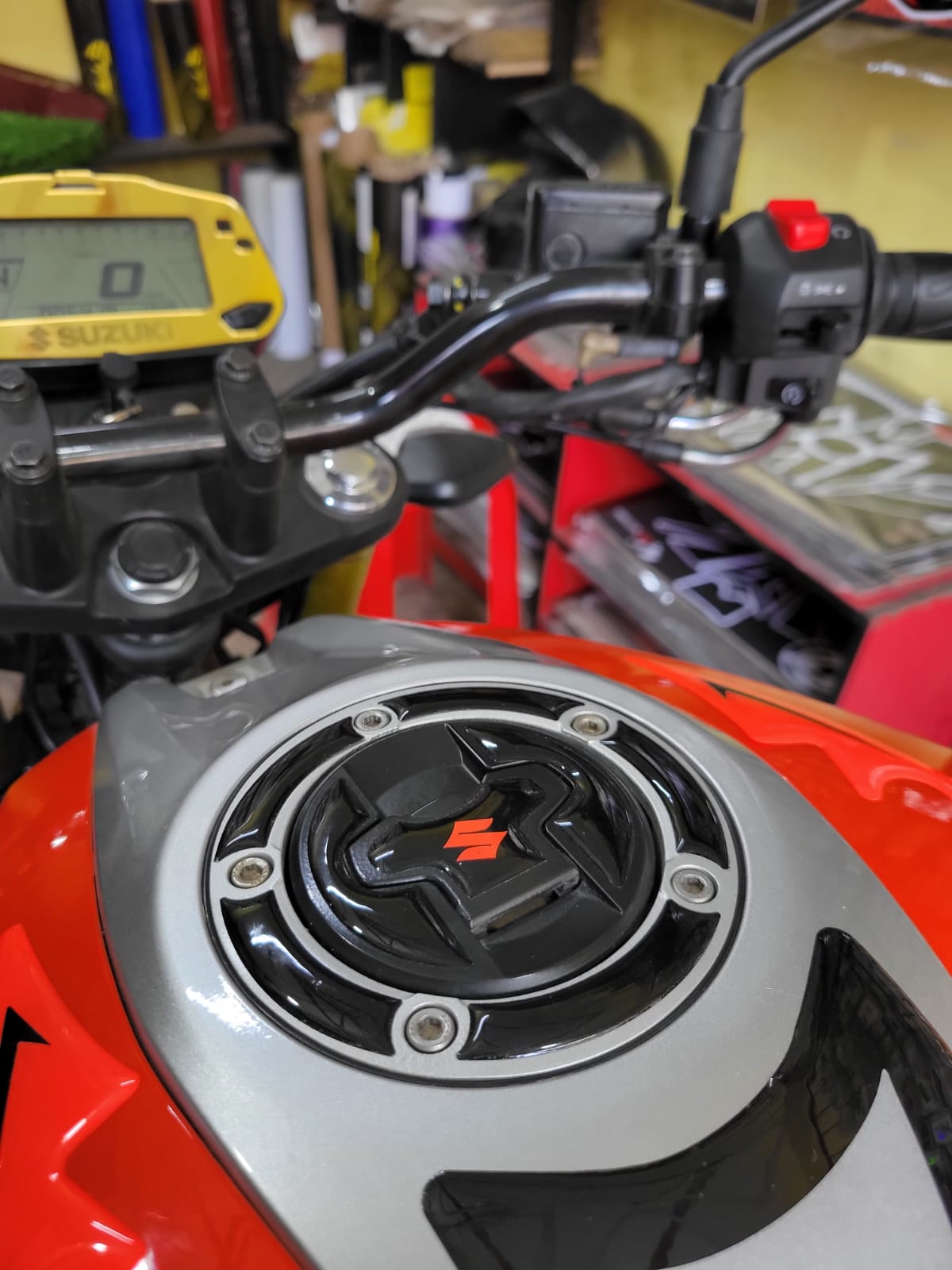 Gixxer Fi or SF Glossy Sliver Orange ( Premium Tank Pad 031)_img_2