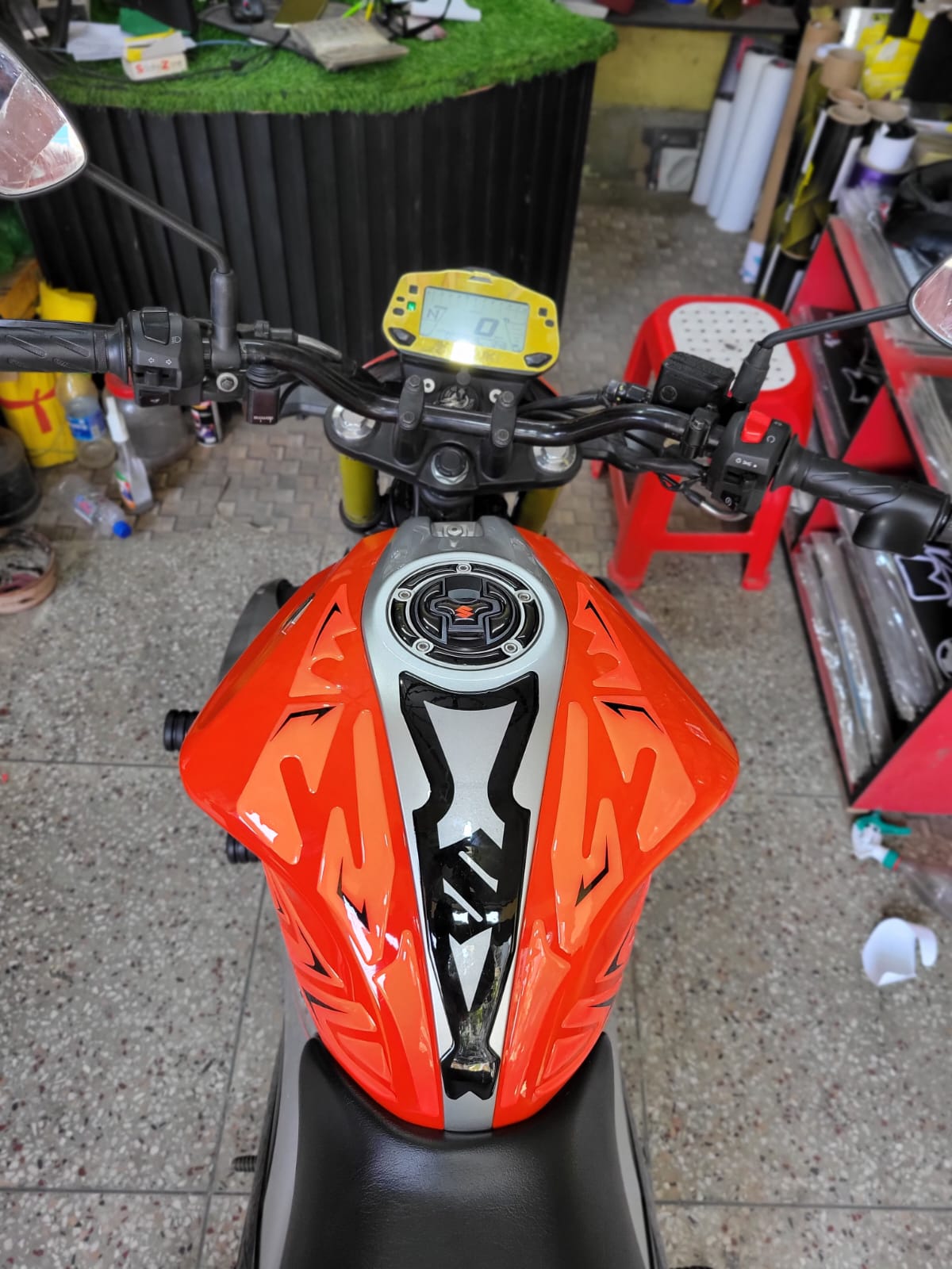 Gixxer Fi or SF Glossy Sliver Orange ( Premium Tank Pad 031)_img_3