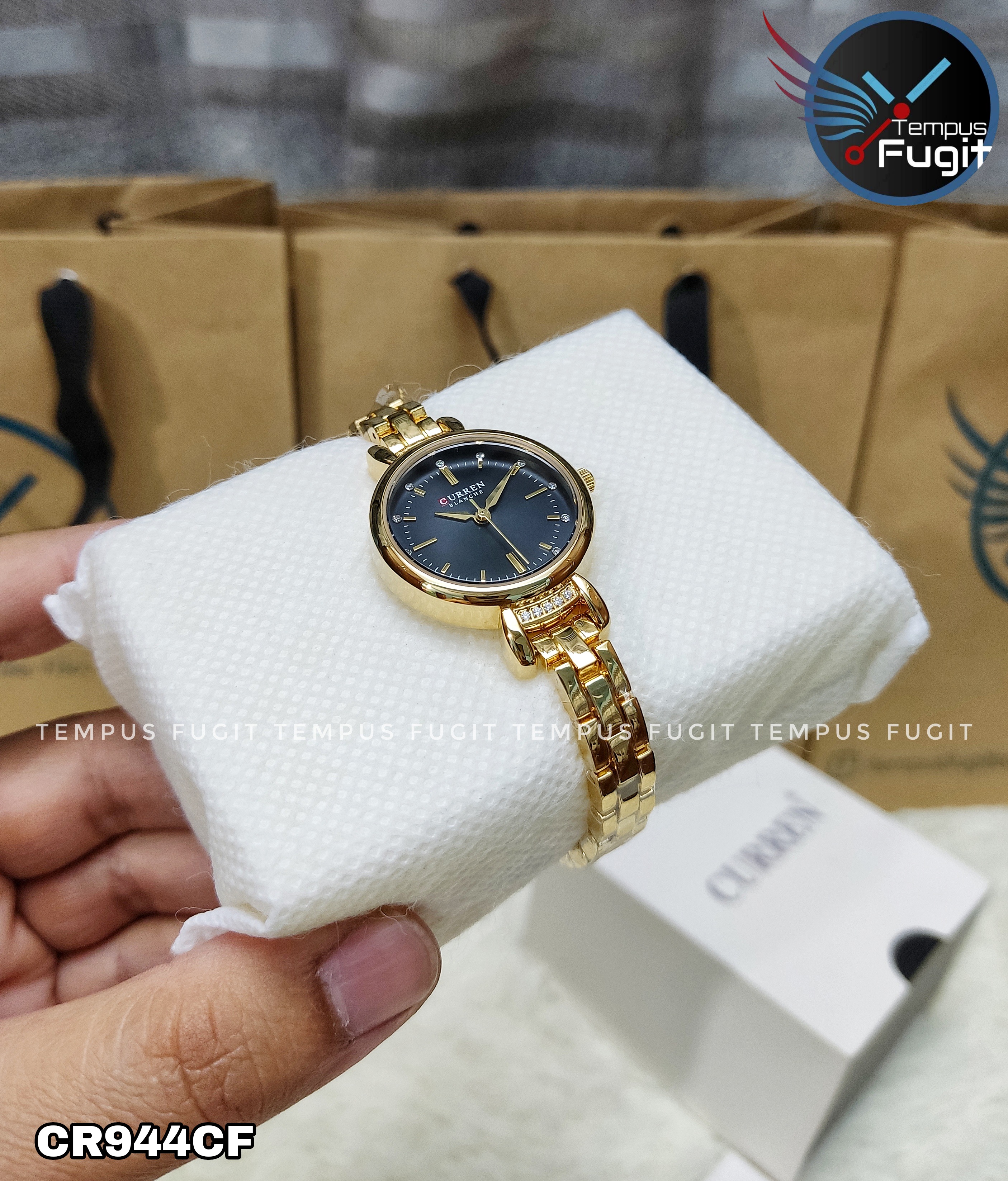 Curren 9098 Ladies Chain Watch- Black Dial- Golden Bezel- Golden Chain- TF Code CR944CF_img_6