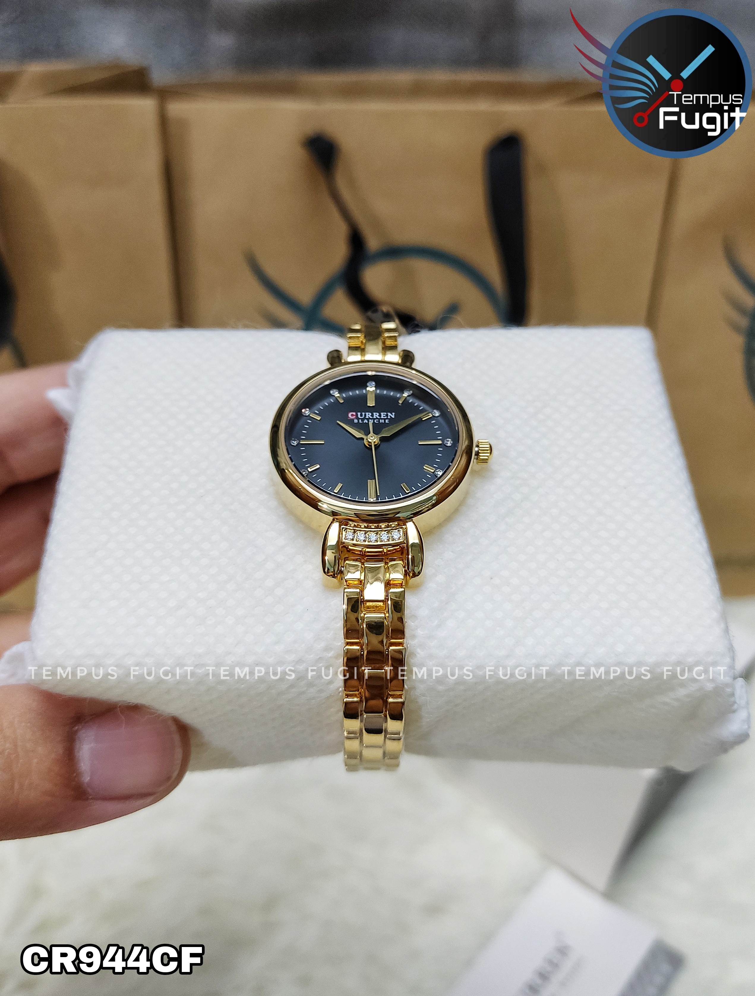 Curren 9098 Ladies Chain Watch- Black Dial- Golden Bezel- Golden Chain- TF Code CR944CF_img_7