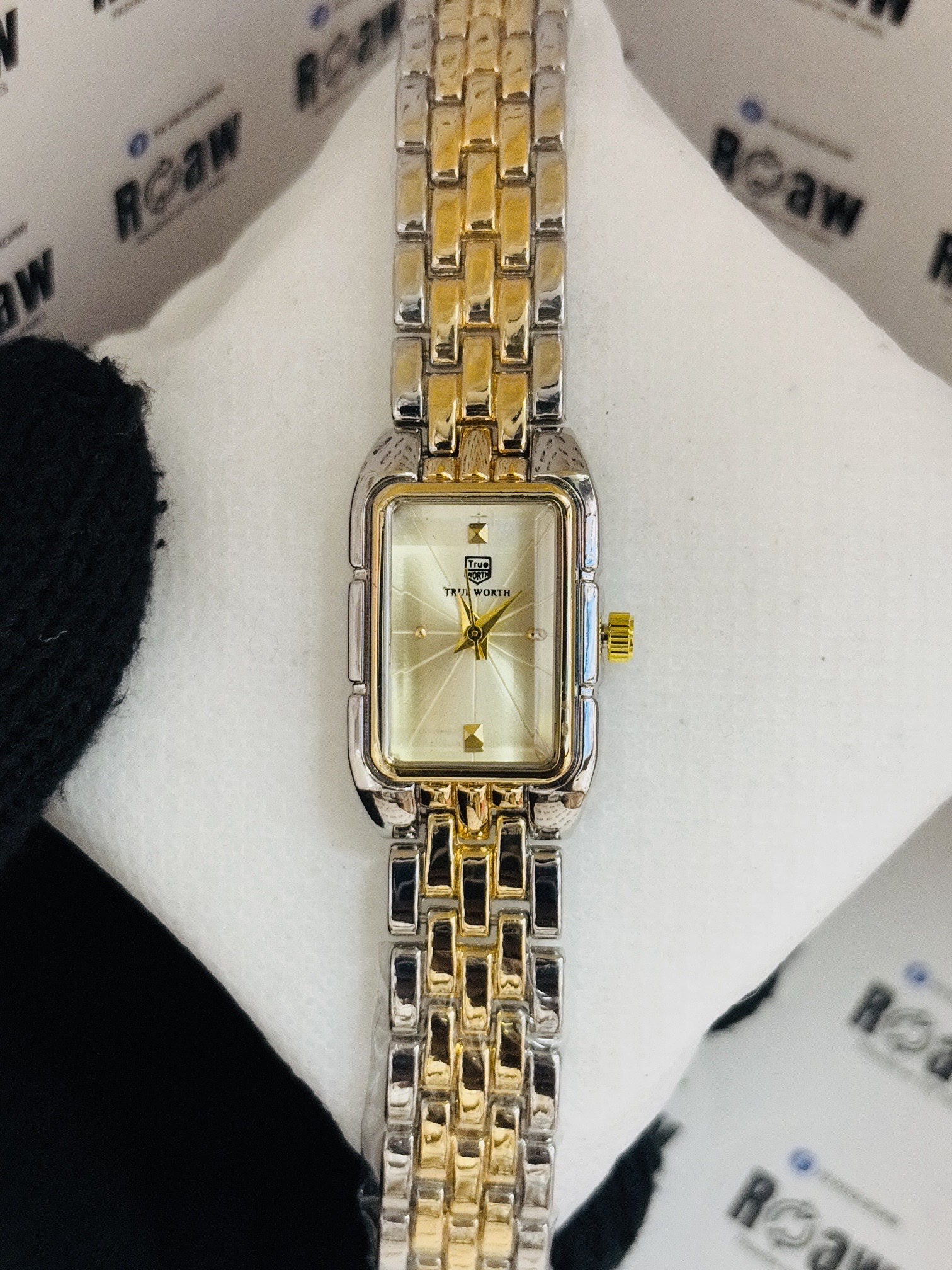 EPG coler Ladis watch_img_3