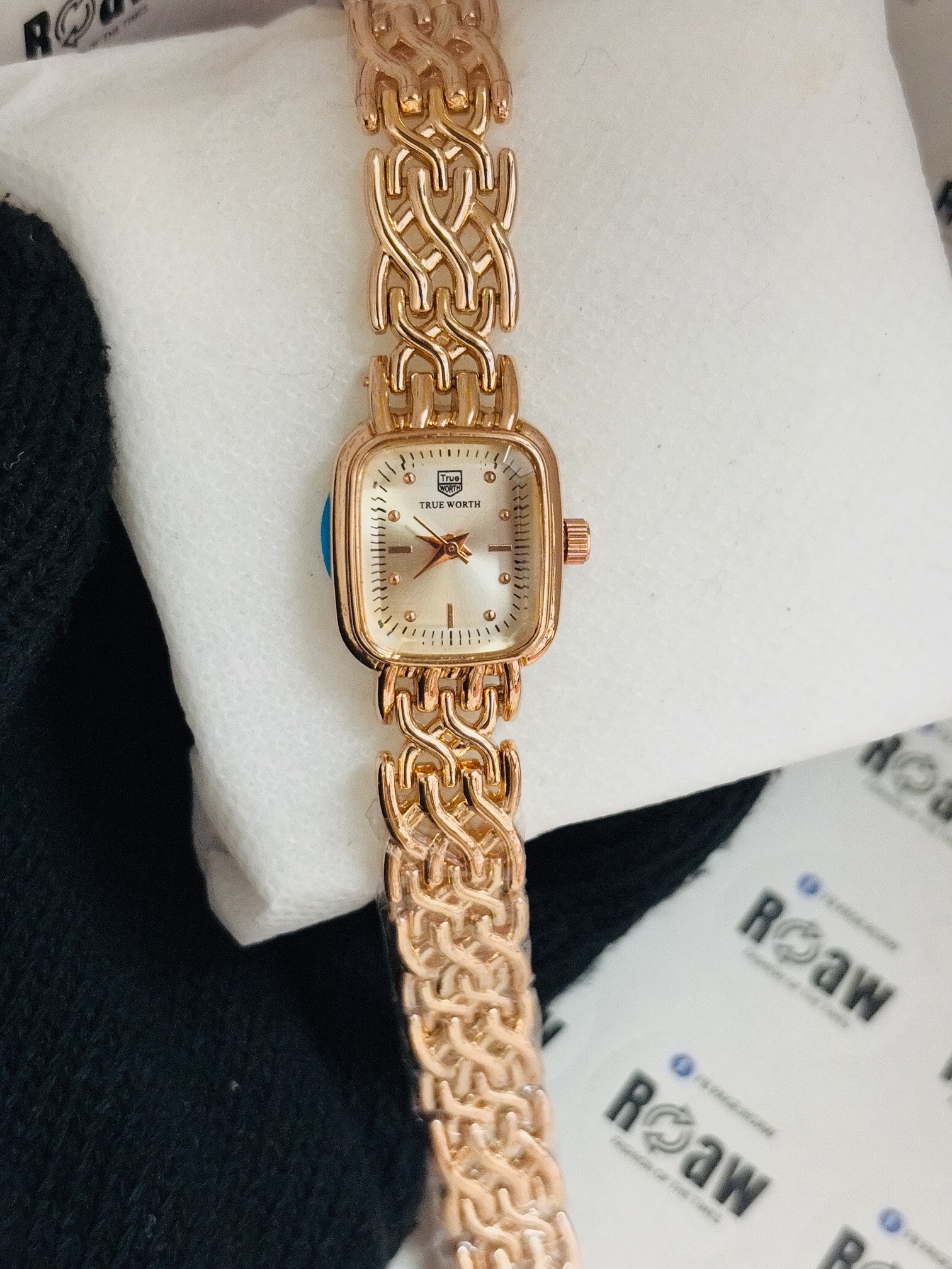 EPG coler Ladis watch_img_6