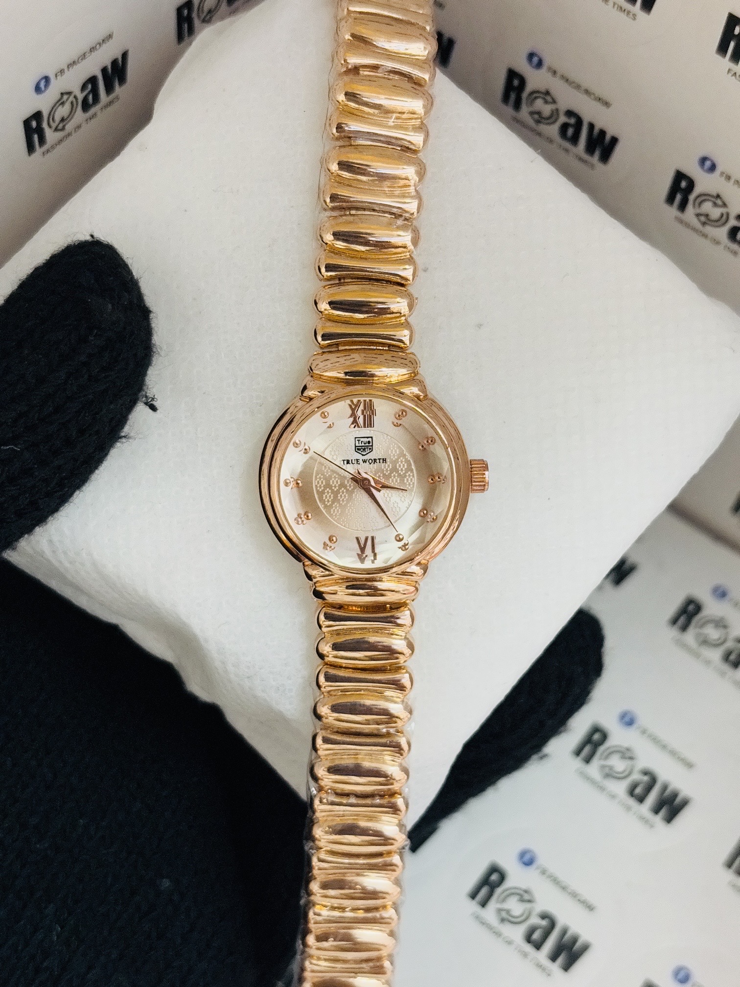 EPG coler Ladis watch_img_15