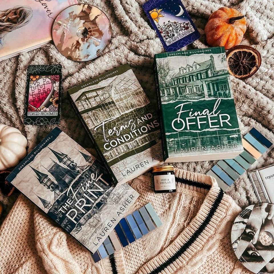 Dreamland Billionaires Series(3 Books) by Lauren Asher