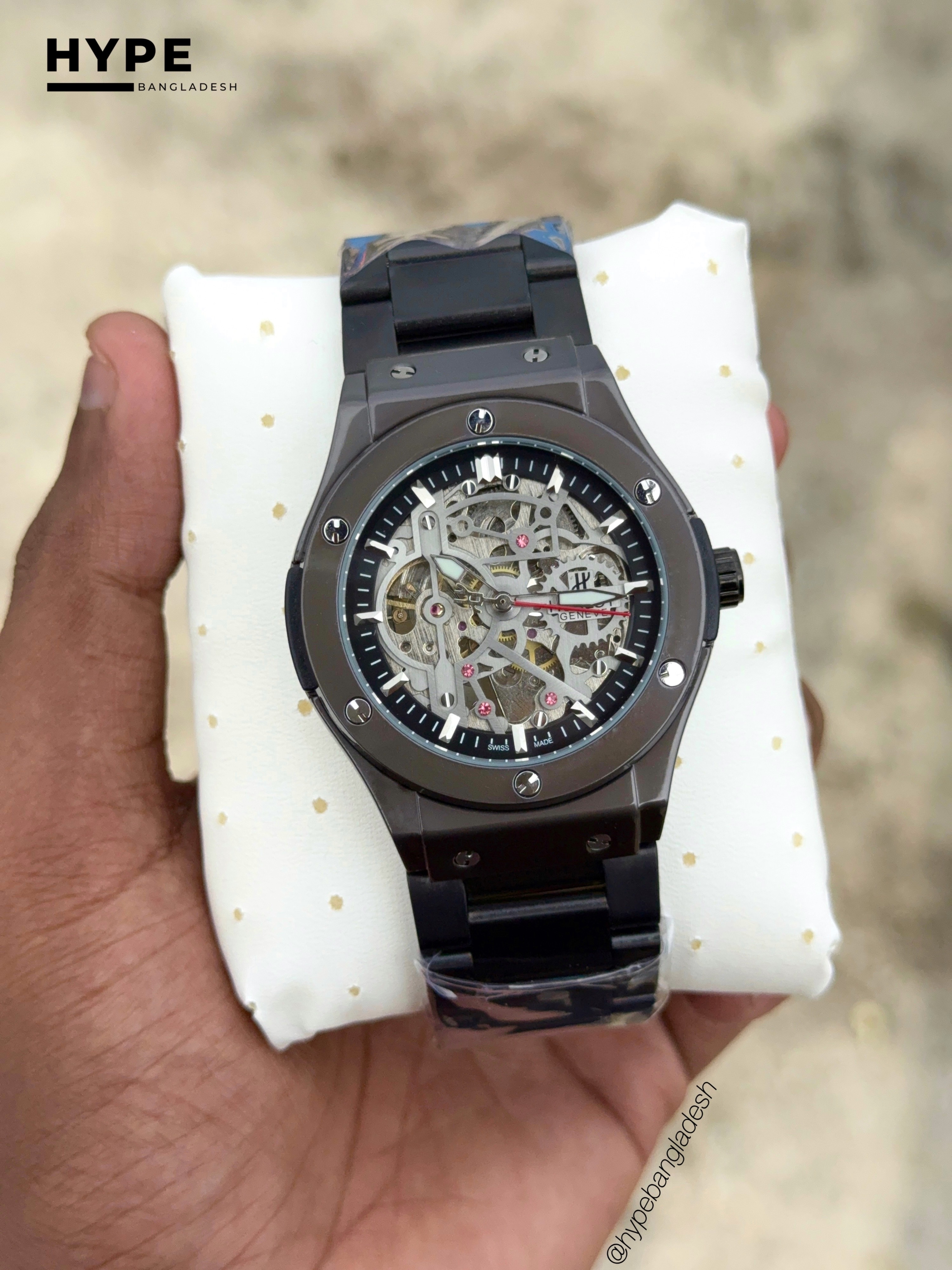 Hublot Skeleton Dial Automatic Watch (Chain)_img_0