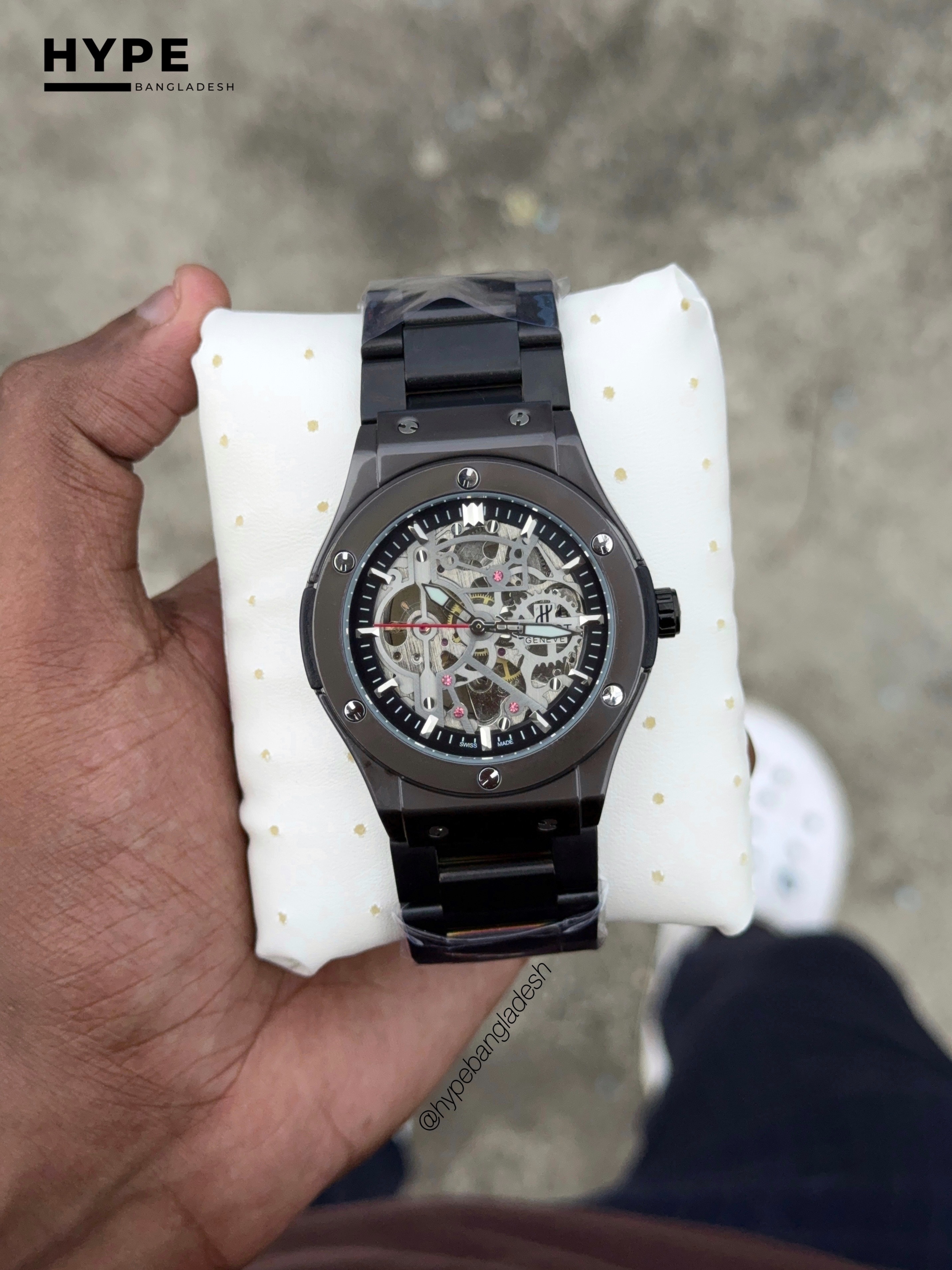 Hublot Skeleton Dial Automatic Watch (Chain)_img_5