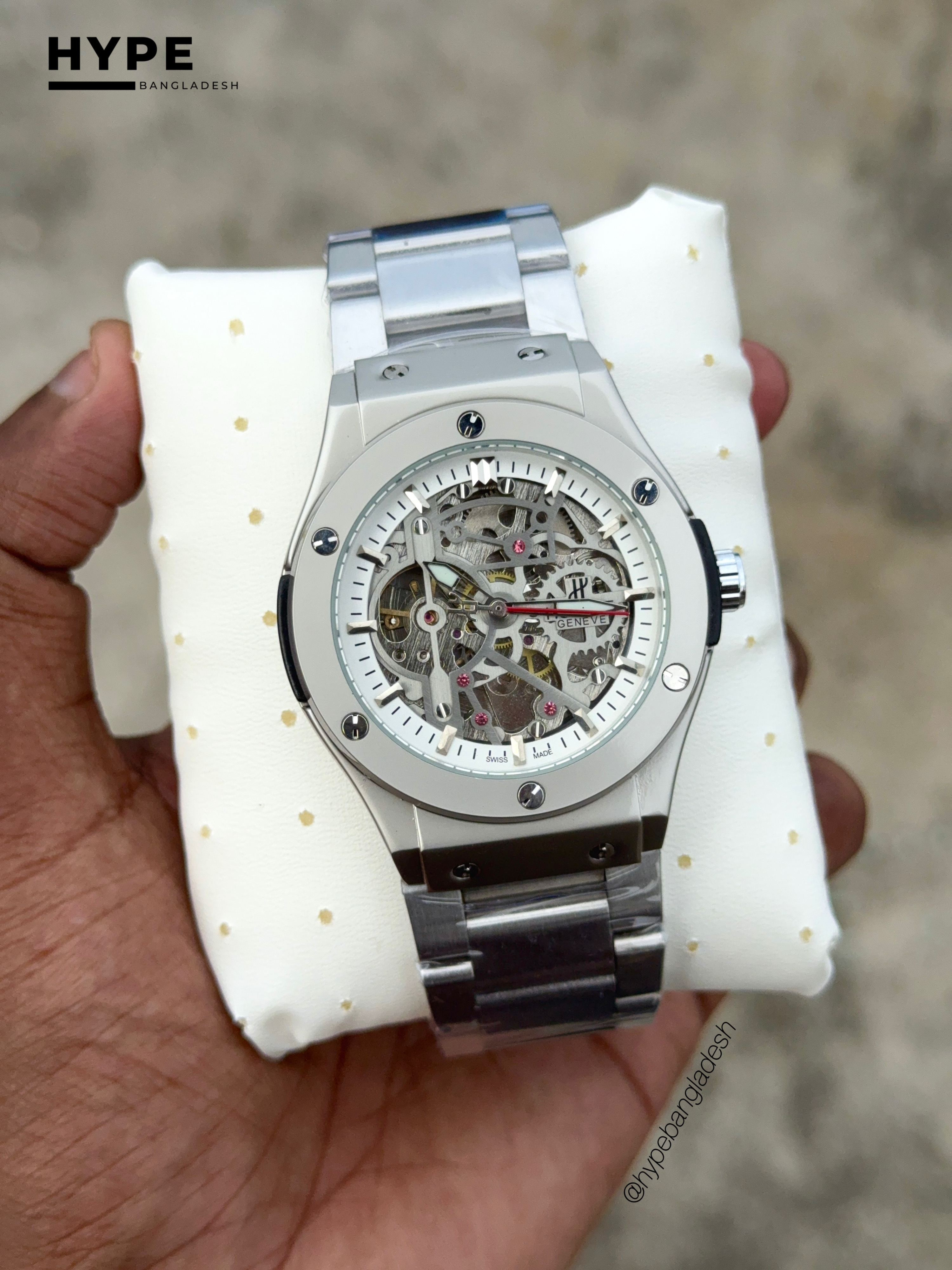 Hublot Skeleton Dial Automatic Watch (Chain)_img_6