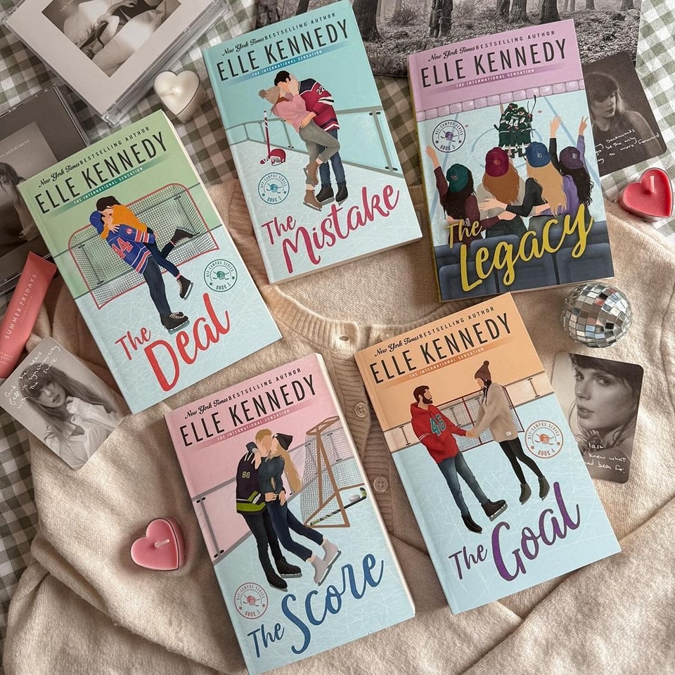 Off-Campus Series (5 Books) by Elle Kennedy