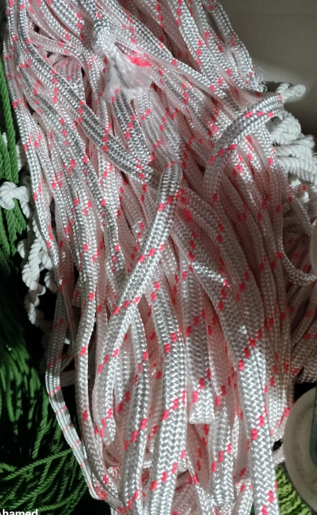 প্লাস্টিকের  রশি / প্রতি কেজি - Image 1