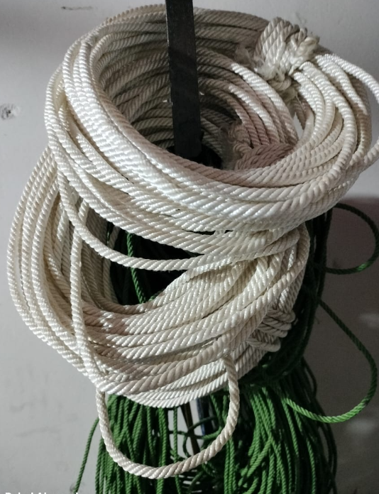 প্লাস্টিকের  রশি / প্রতি কেজি - Image 1