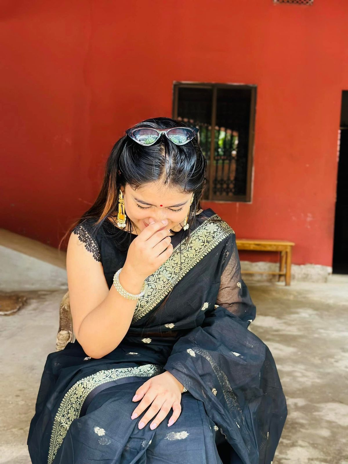 Handloom black golden par saree_img_2