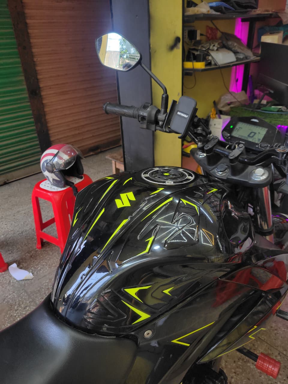Gixxer Fi or SF Glossy Black Neon NW( Premium Tank Pad 035)_img_2