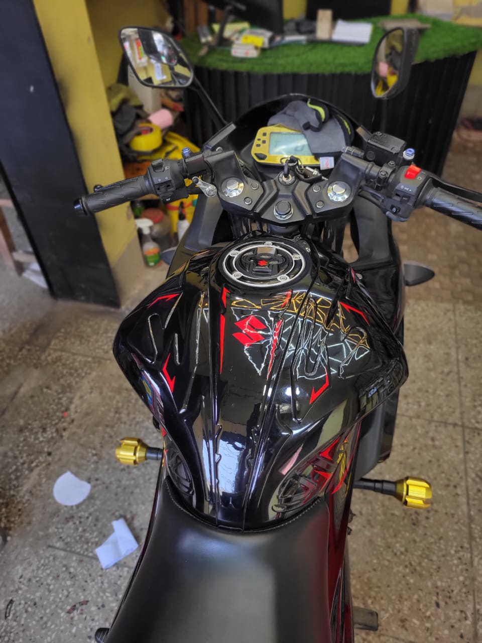 Gixxer Fi or SF Glossy Black Red ( Premium Tank Pad 036)_img_0