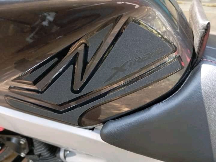 Hero Xtreme 125r Black, Blue, Red ( Premium Tank Pad 037)_img_3