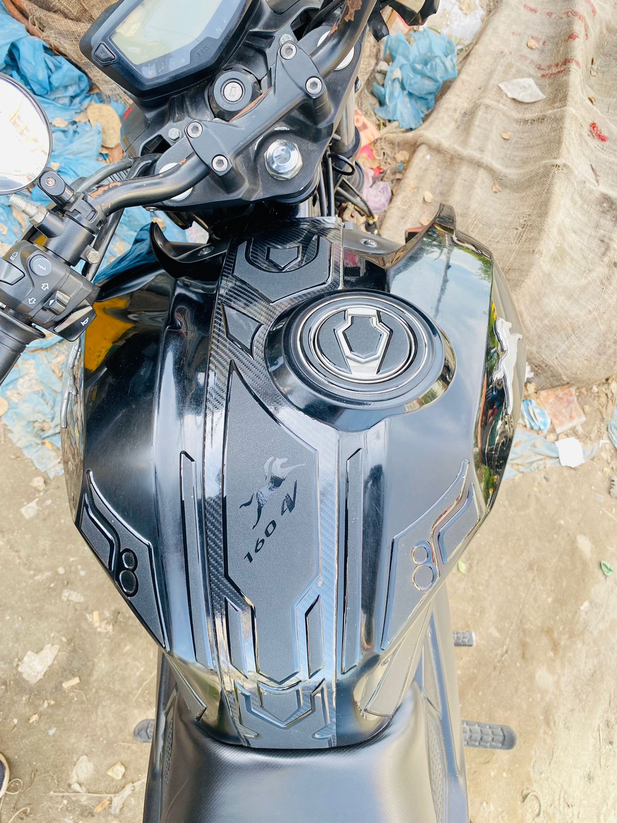 Tvs 4v Black( Premium Tank Pad 038)_img_0