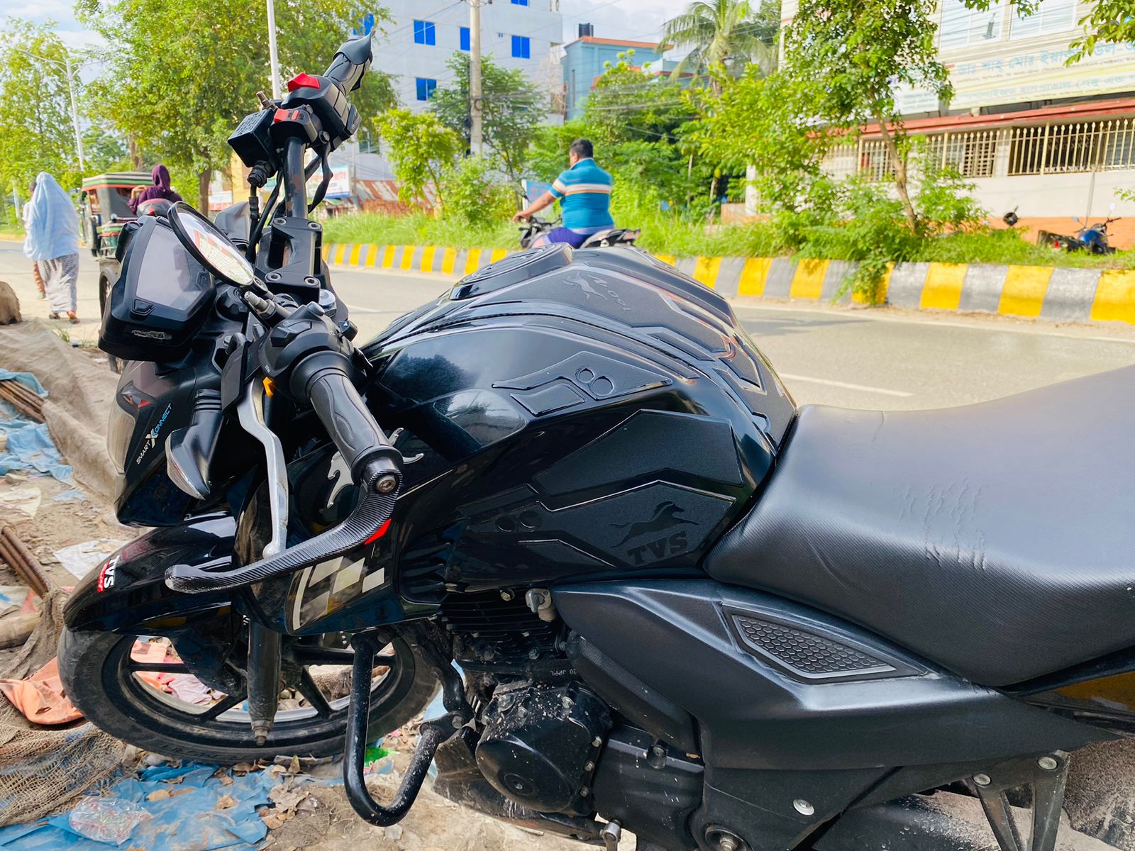 Tvs 4v Black( Premium Tank Pad 038)_img_4