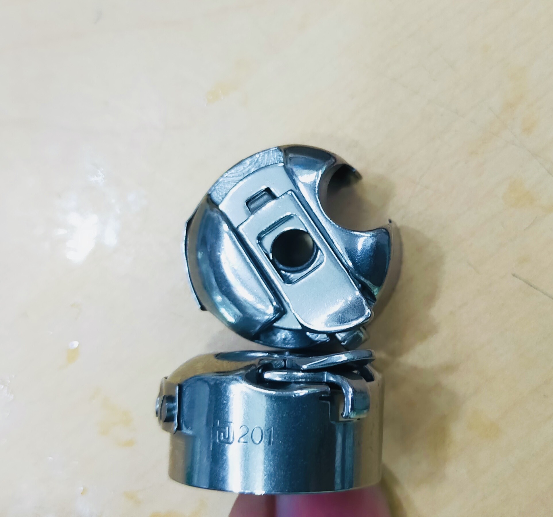 Sewing machine Bobbin Case_img_7